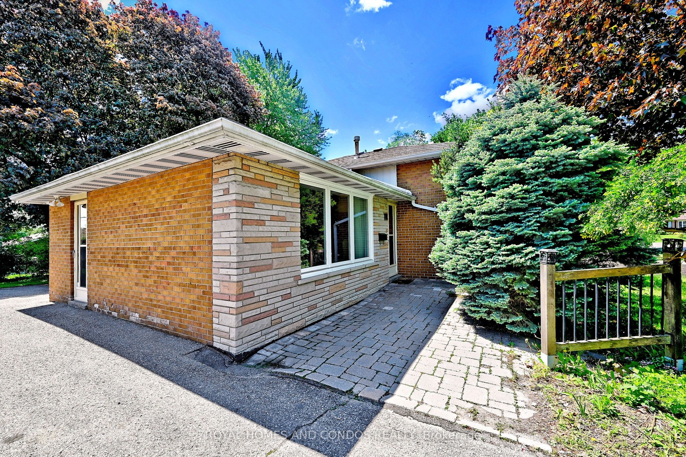 6 Raylawn Crescent, Halton Hills, ON L7G 4M5 photo 5