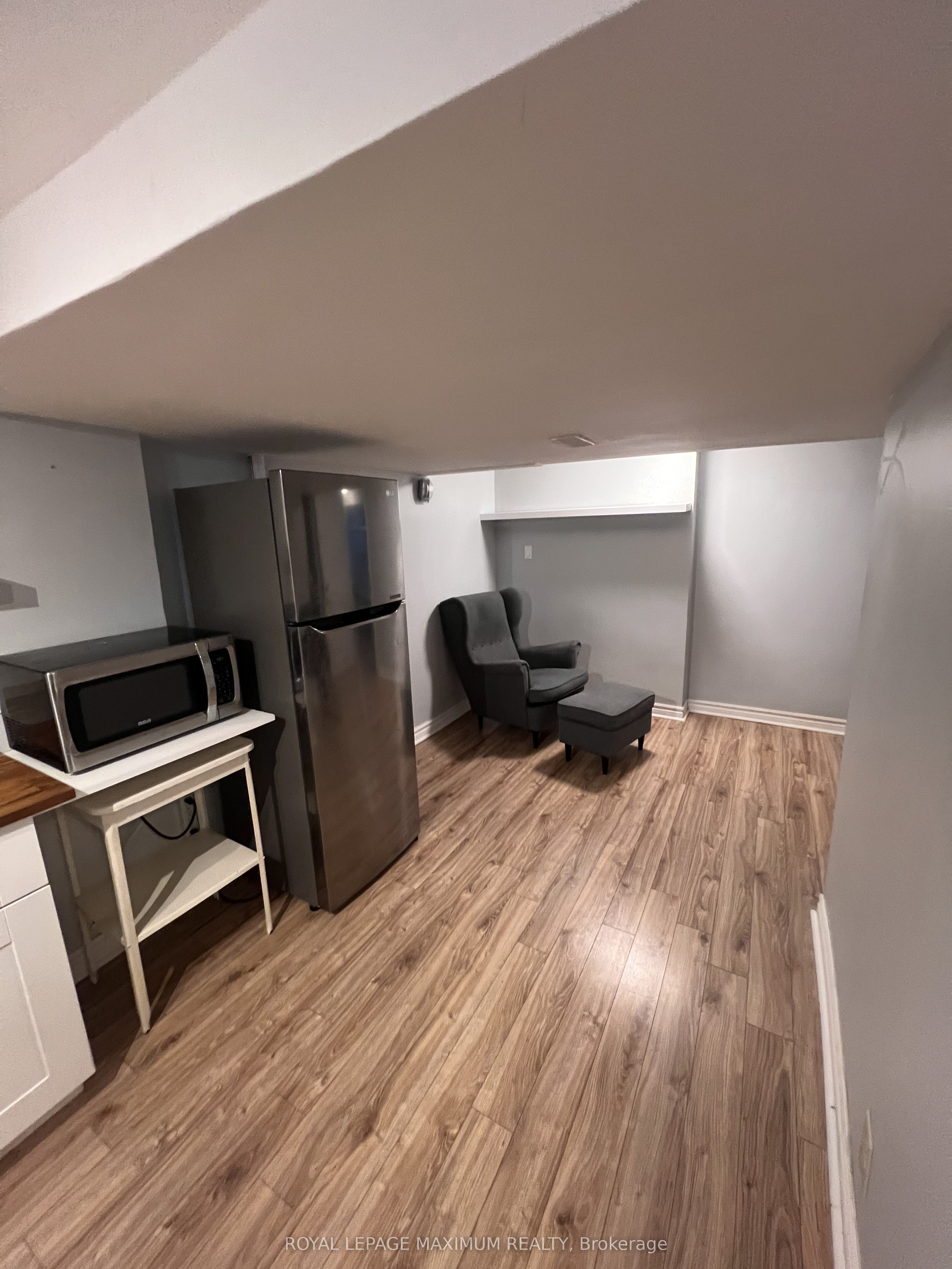 16 Langholm Drive Bsmt #1, Toronto, ON M3M 2R6 photo 3