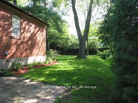 1432 Northaven Drive, Mississauga, ON L5G 4G2