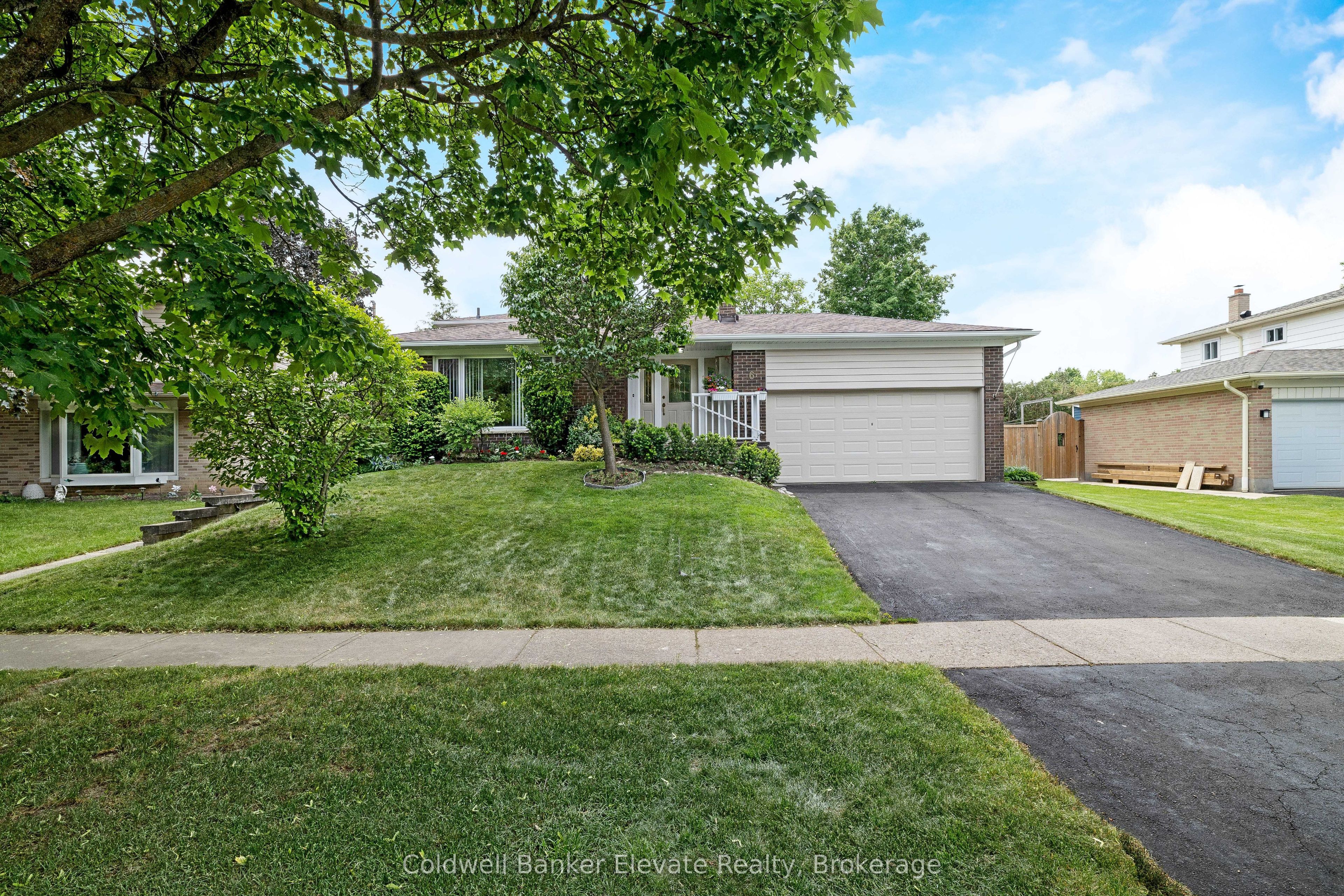 6 Metcalfe Court, Halton Hills, ON L7G 4N6 photo 5