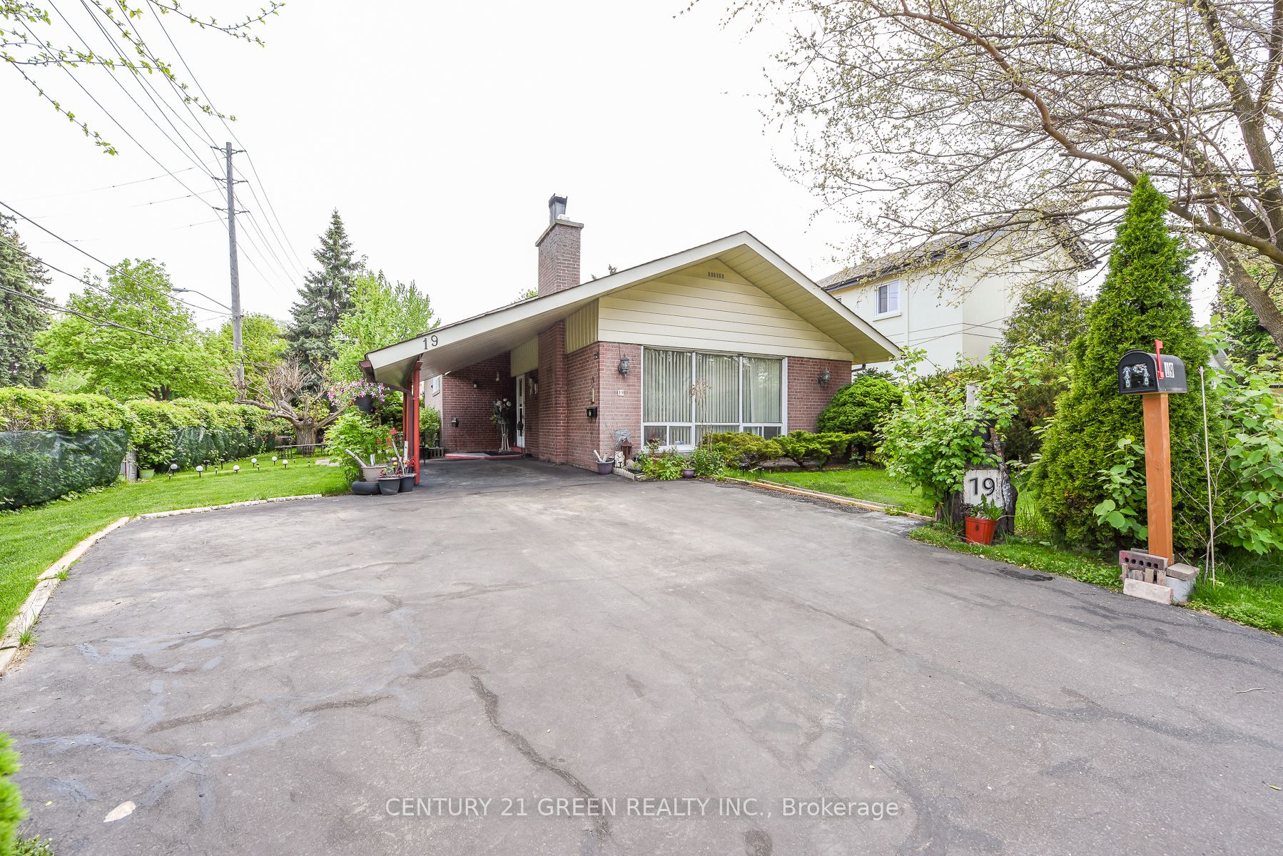 19 Eriksdale Road, Toronto, ON M9C 2B8 photo 3
