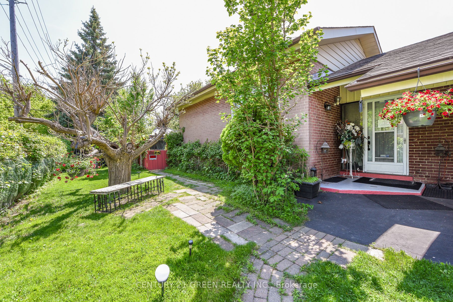 19 Eriksdale Road, Toronto, ON M9C 2B8 photo 4