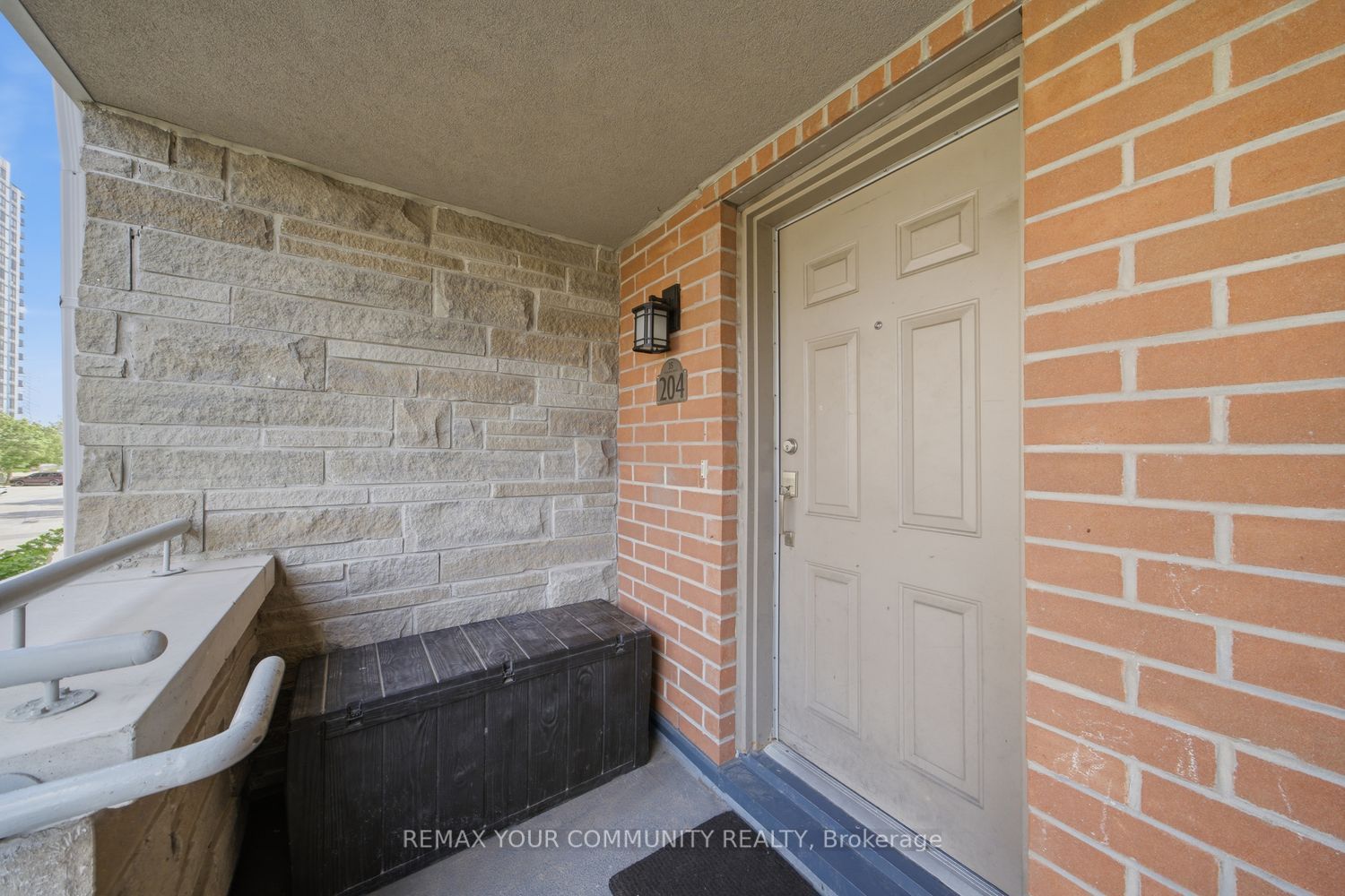 35 Richgrove Drive 204, Toronto, ON M9R 0A3 photo 5