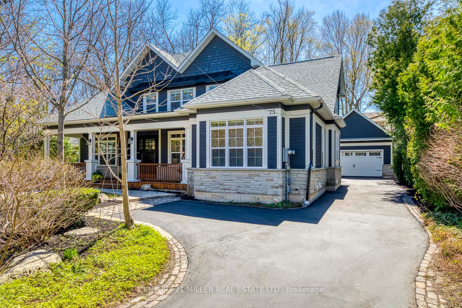 75 Charles Street, Halton Hills, ON L7G 2Z6 photo 2