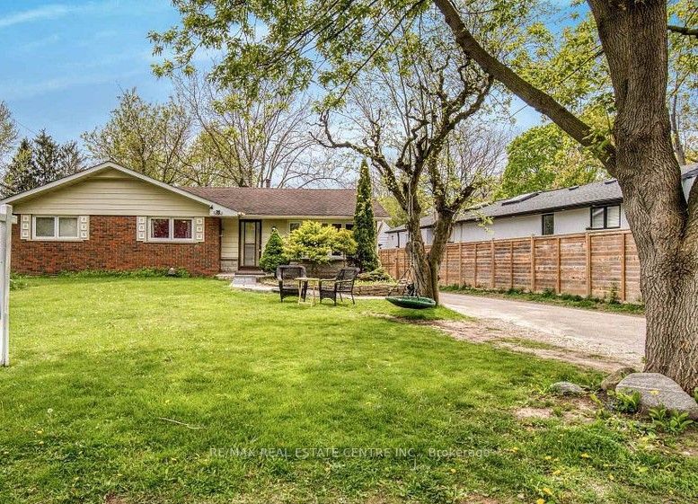 314 Strathcona Drive, Burlington, ON L7L 2E1 photo 3