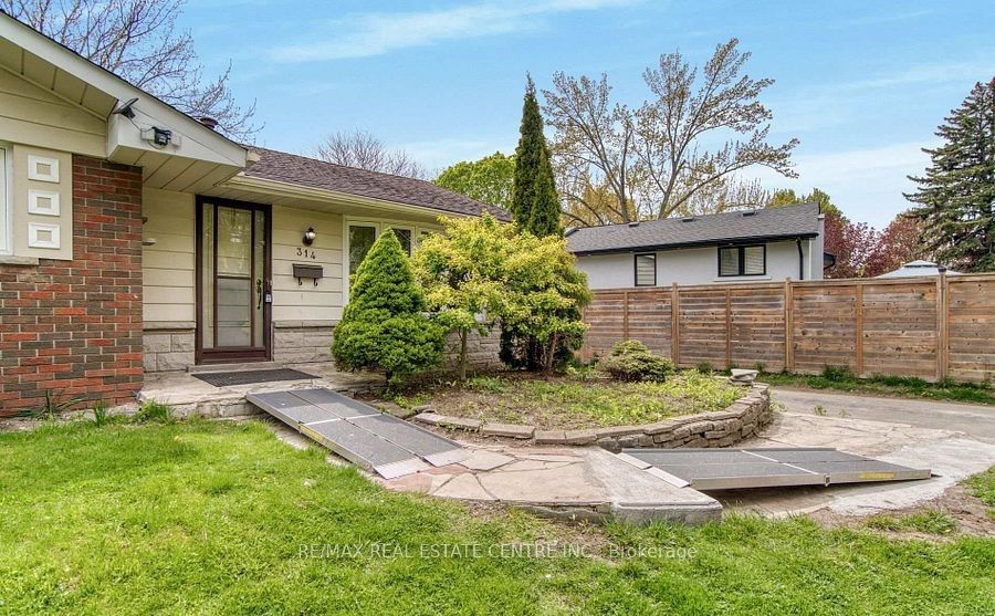 314 Strathcona Drive, Burlington, ON L7L 2E1 photo 4