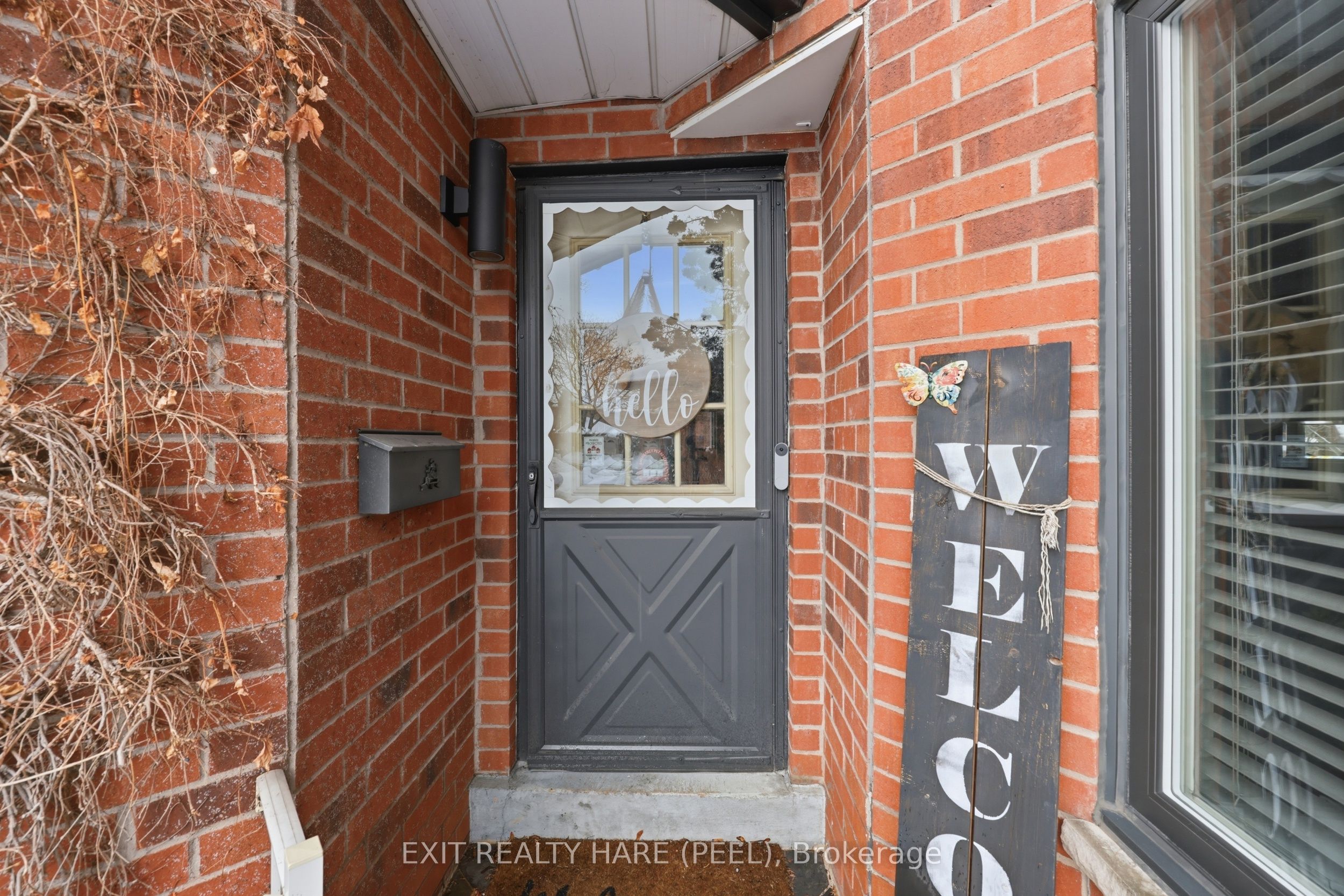 77 Lord Simcoe Drive, Brampton, ON L6S 5H1 photo 5