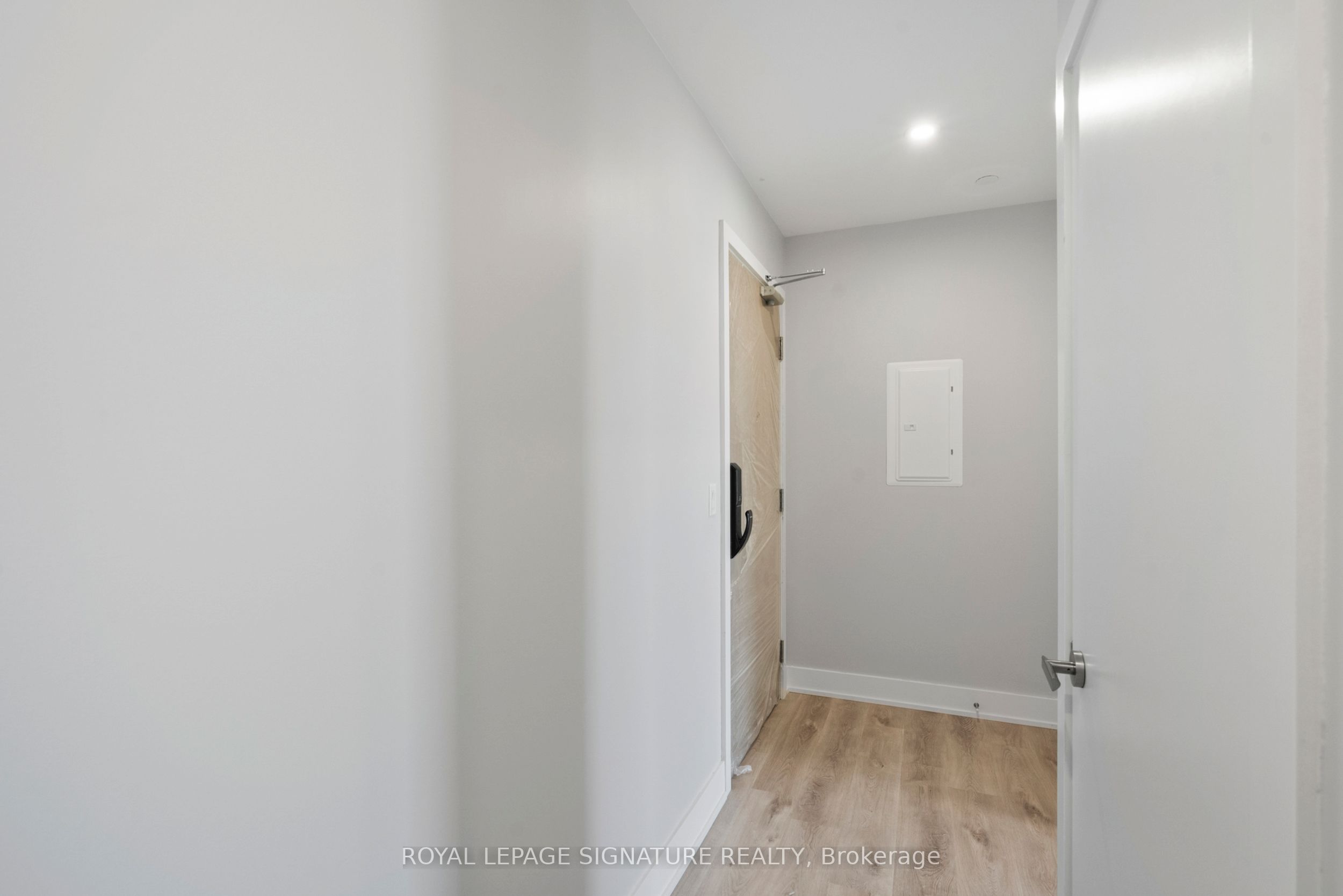370 Martha Street 1903, Burlington, ON L7R 0G9 photo 5