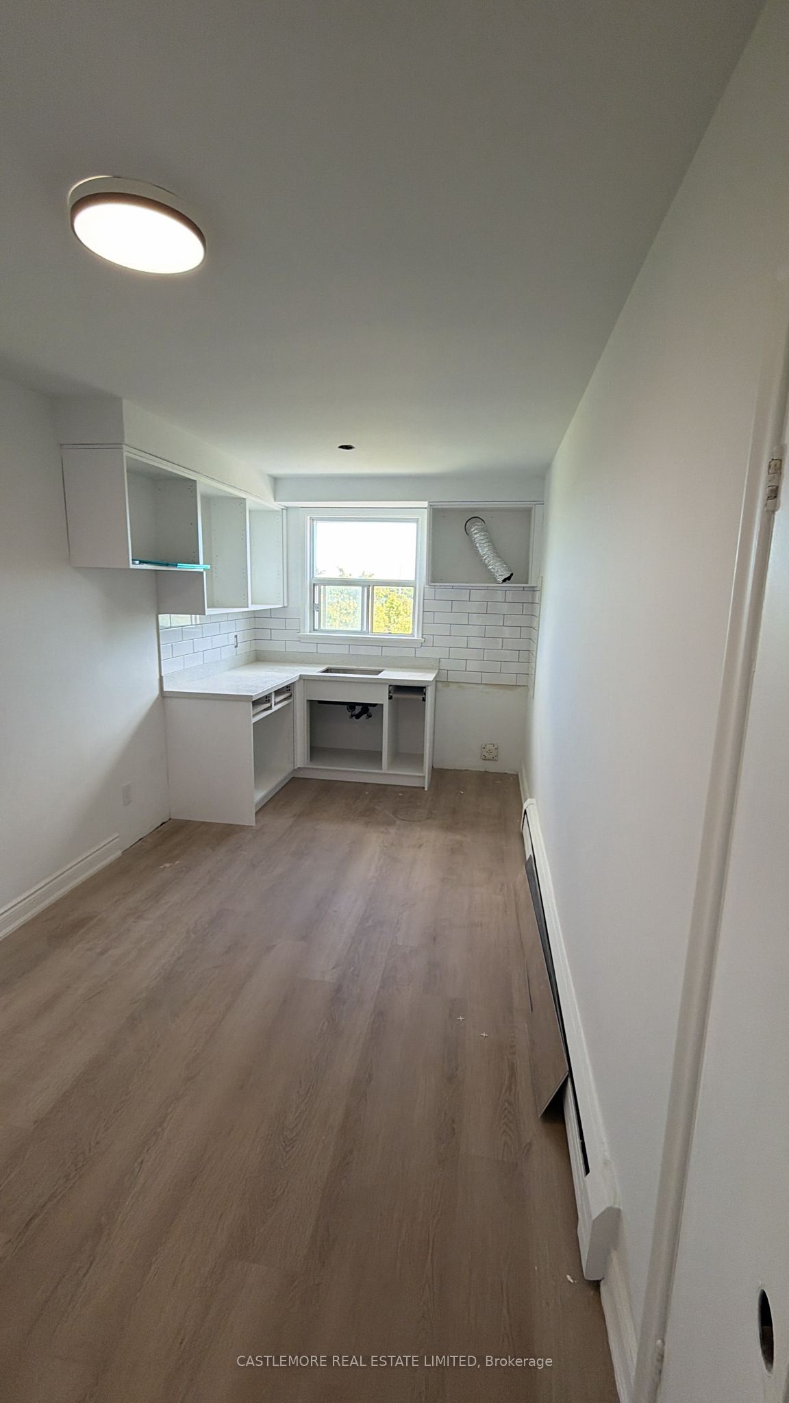 9 Allenby Avenue 5, Toronto, ON M9W 1S5 photo 4