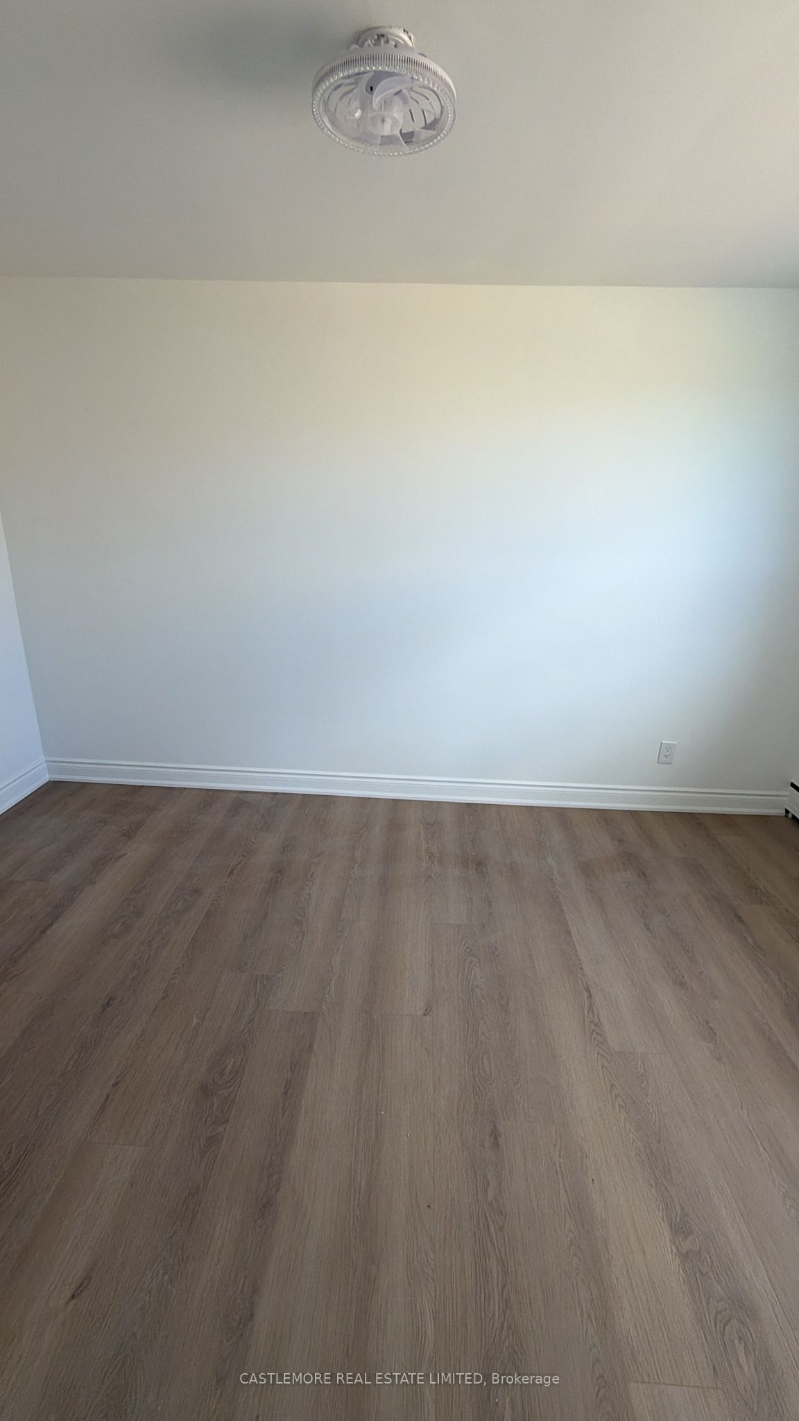 9 Allenby Avenue 5, Toronto, ON M9W 1S5 photo 5