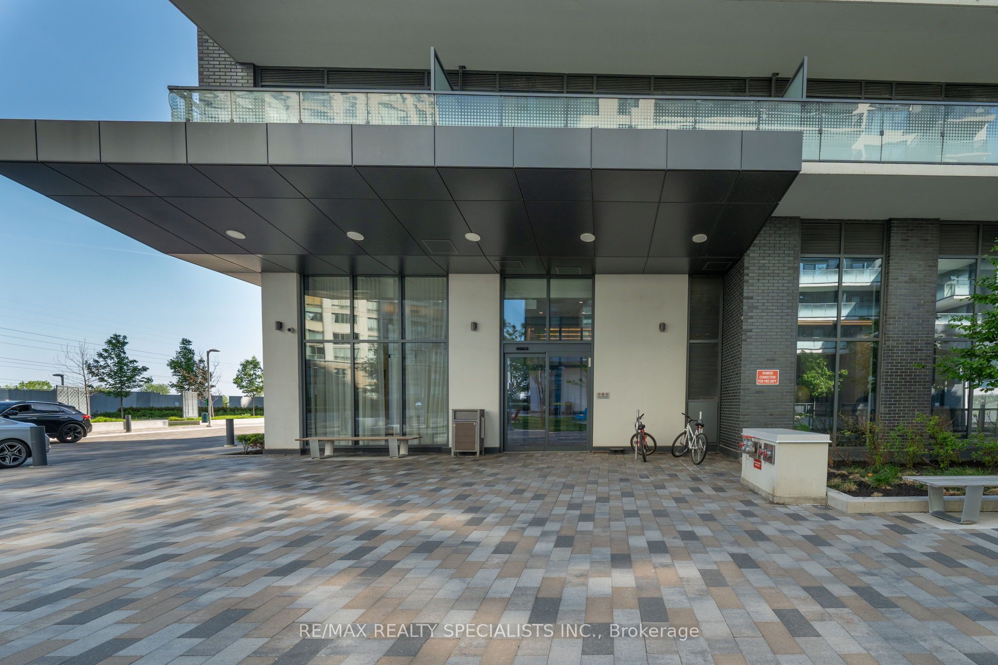 30 Samuel Wood Way 303, Toronto, ON M9B 0C9 photo 5
