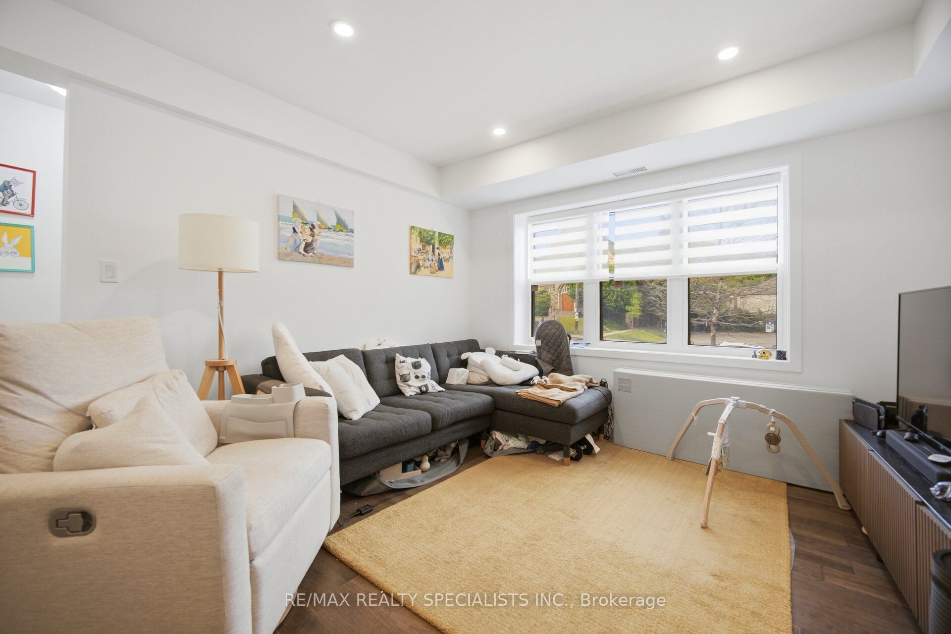 298 South Kingsway N/A, Toronto, ON M6S 3T9 photo 3