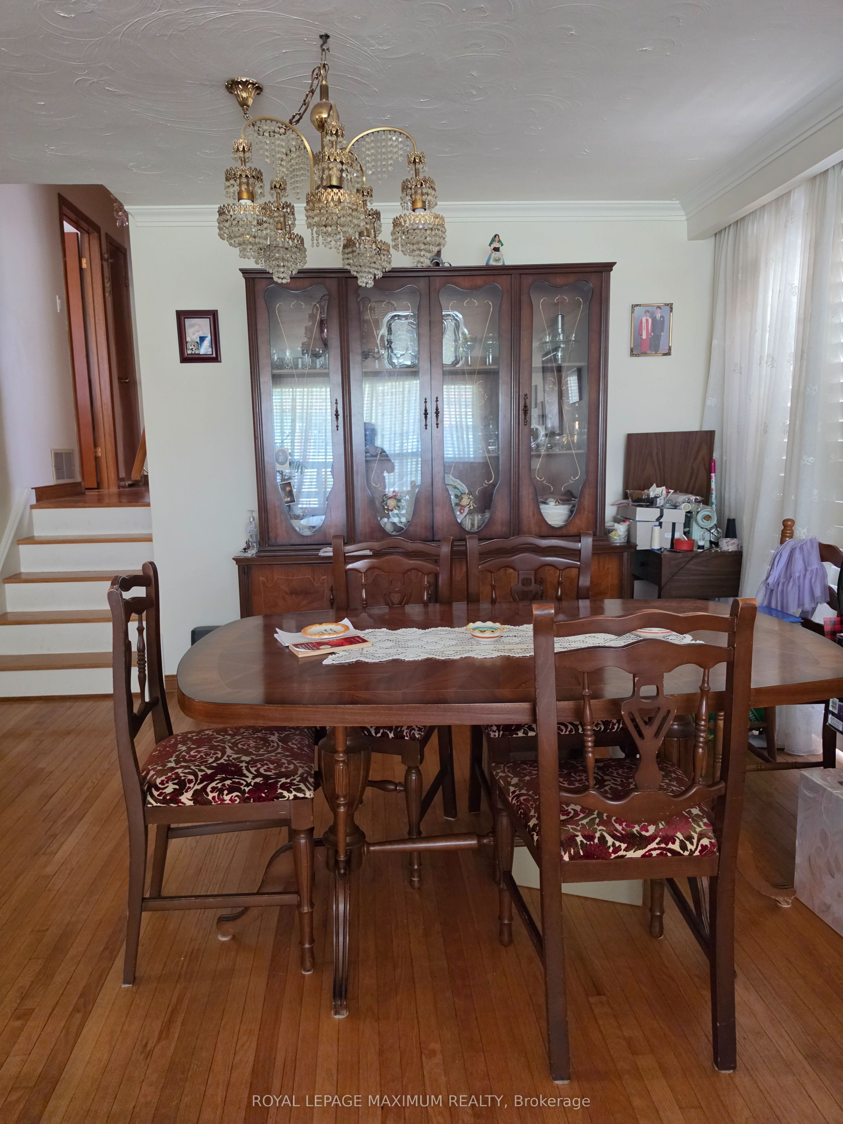 4254 Brandon Gate Drive, Mississauga, ON L4T 3K4 photo 5