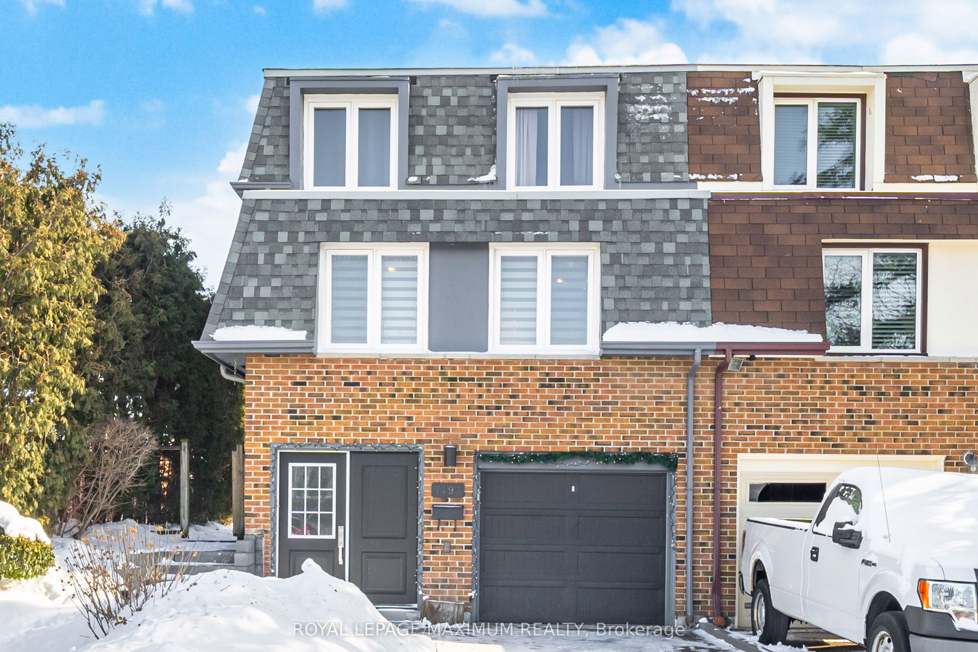 7493 Bybrook Drive, Mississauga, ON L4T 3R4