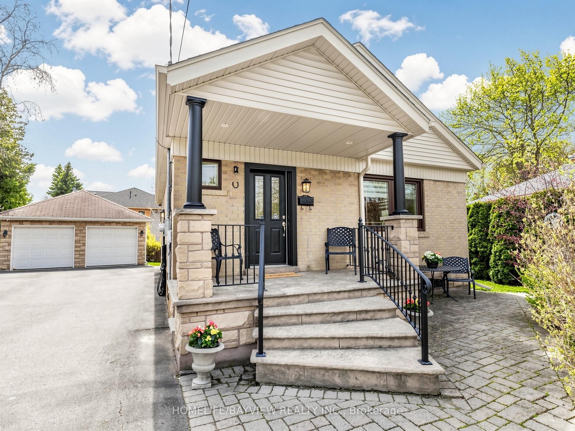 10 Woolton Crescent, Toronto, ON M6M 4K9 photo 4