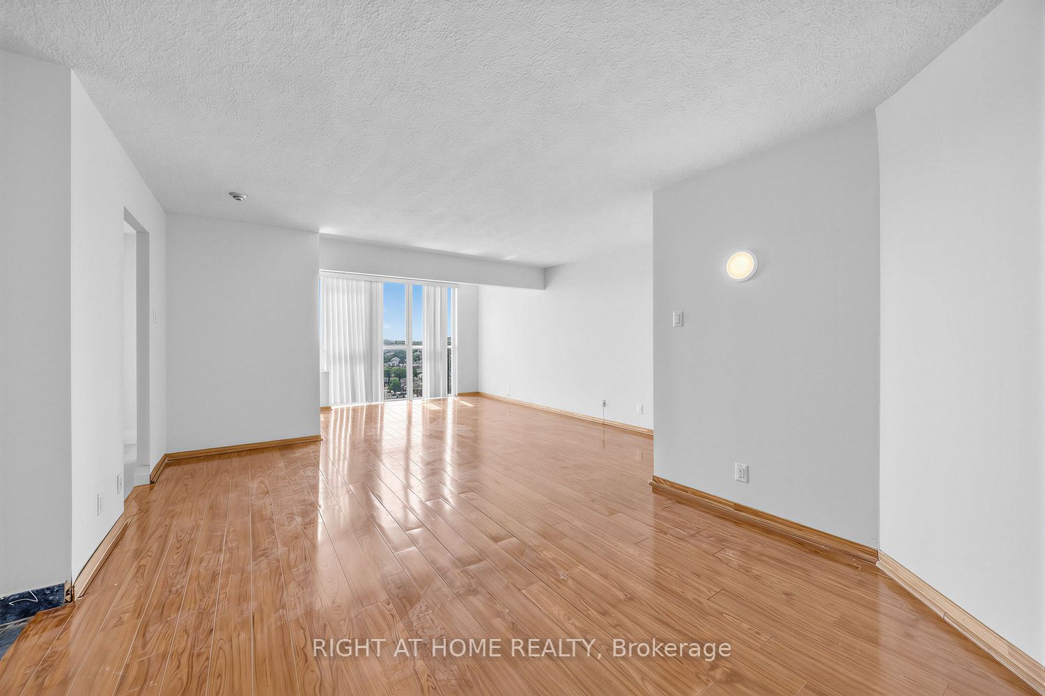 41 Markbrook Lane 1711, Toronto, ON M9V 5E6 photo 5