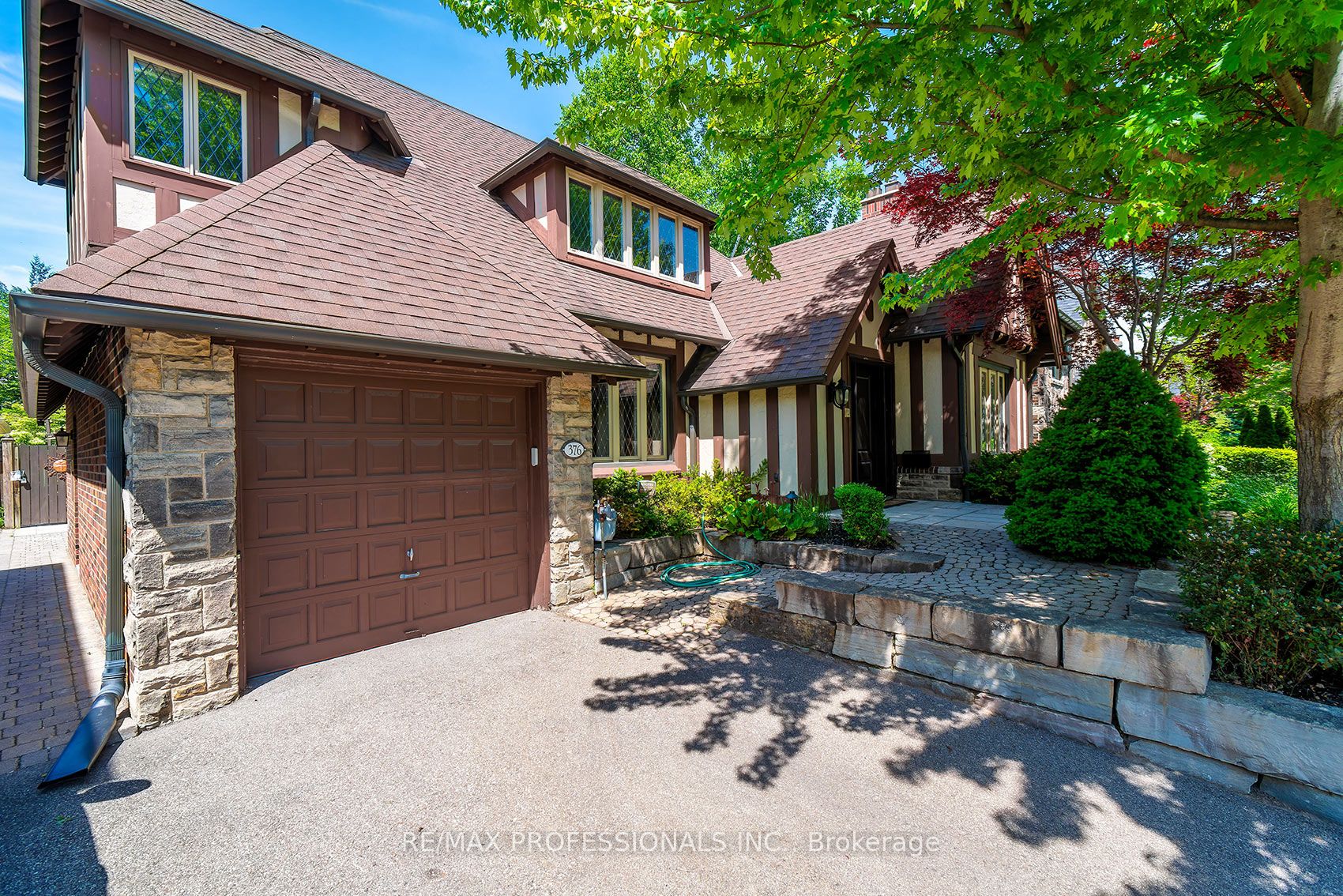 376 Prince Edward Drive N, Toronto, ON M8X 2L7 photo 5