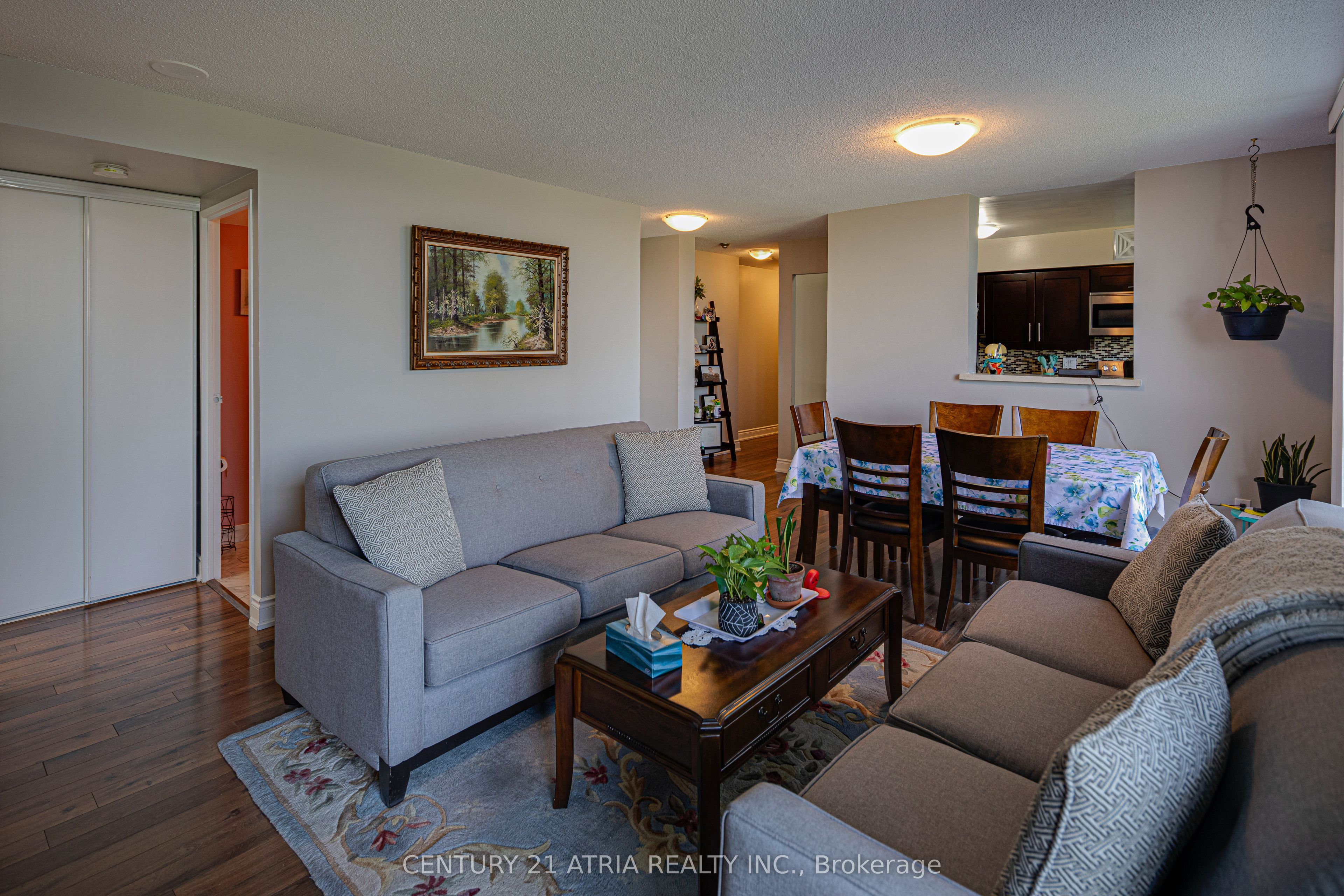 3077 Weston Road 606, Toronto, ON M9M 3A1 photo 3