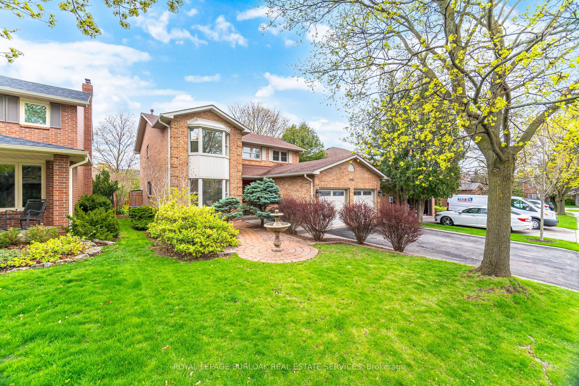 1004 Roxborough Drive, Oakville, ON L6M 1E3 photo 3