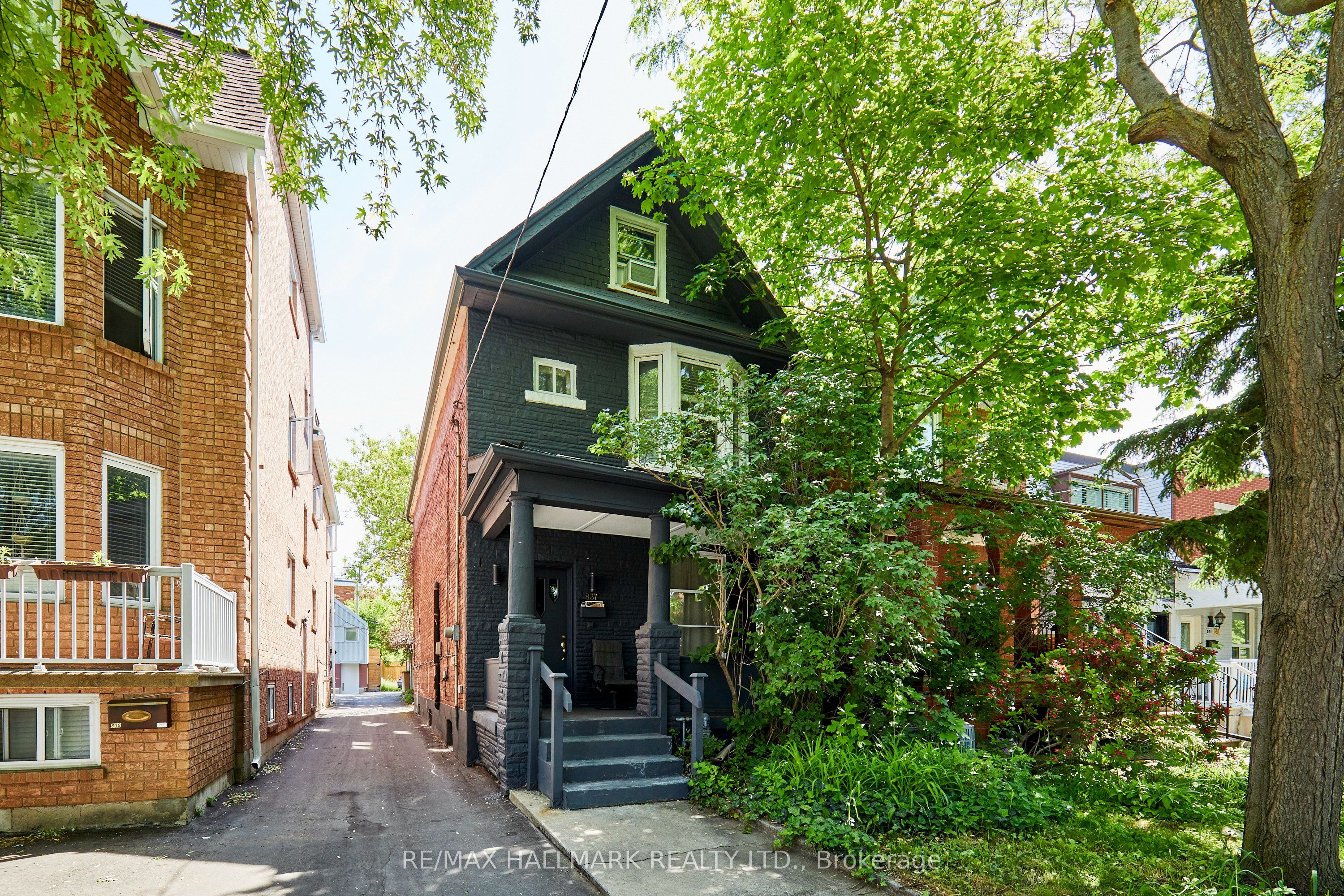 837 Gladstone Avenue, Toronto, ON M6H 3J7 photo 2