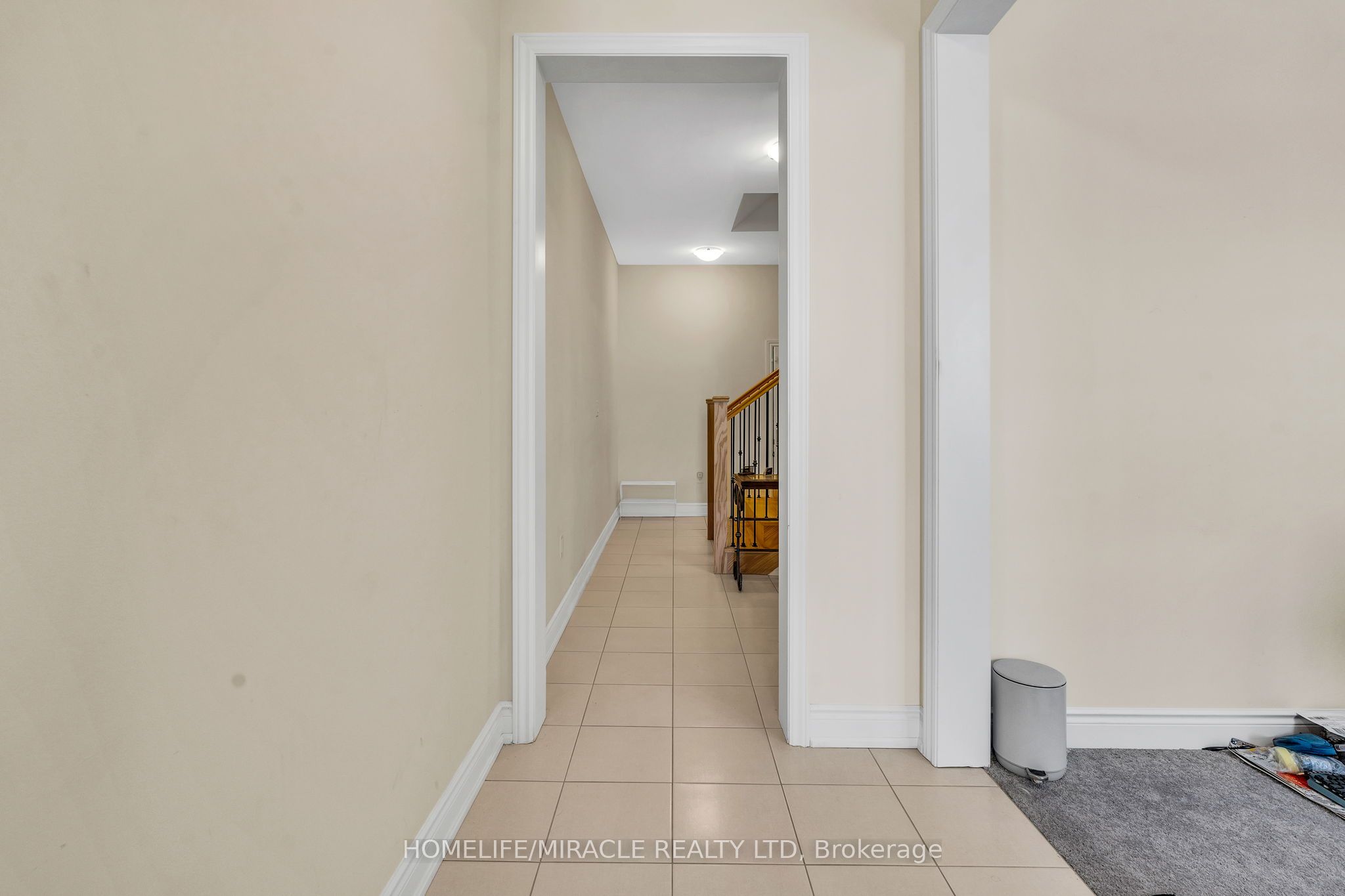 3373 Sixth Line, Oakville, ON L6H 0Y7 photo 2