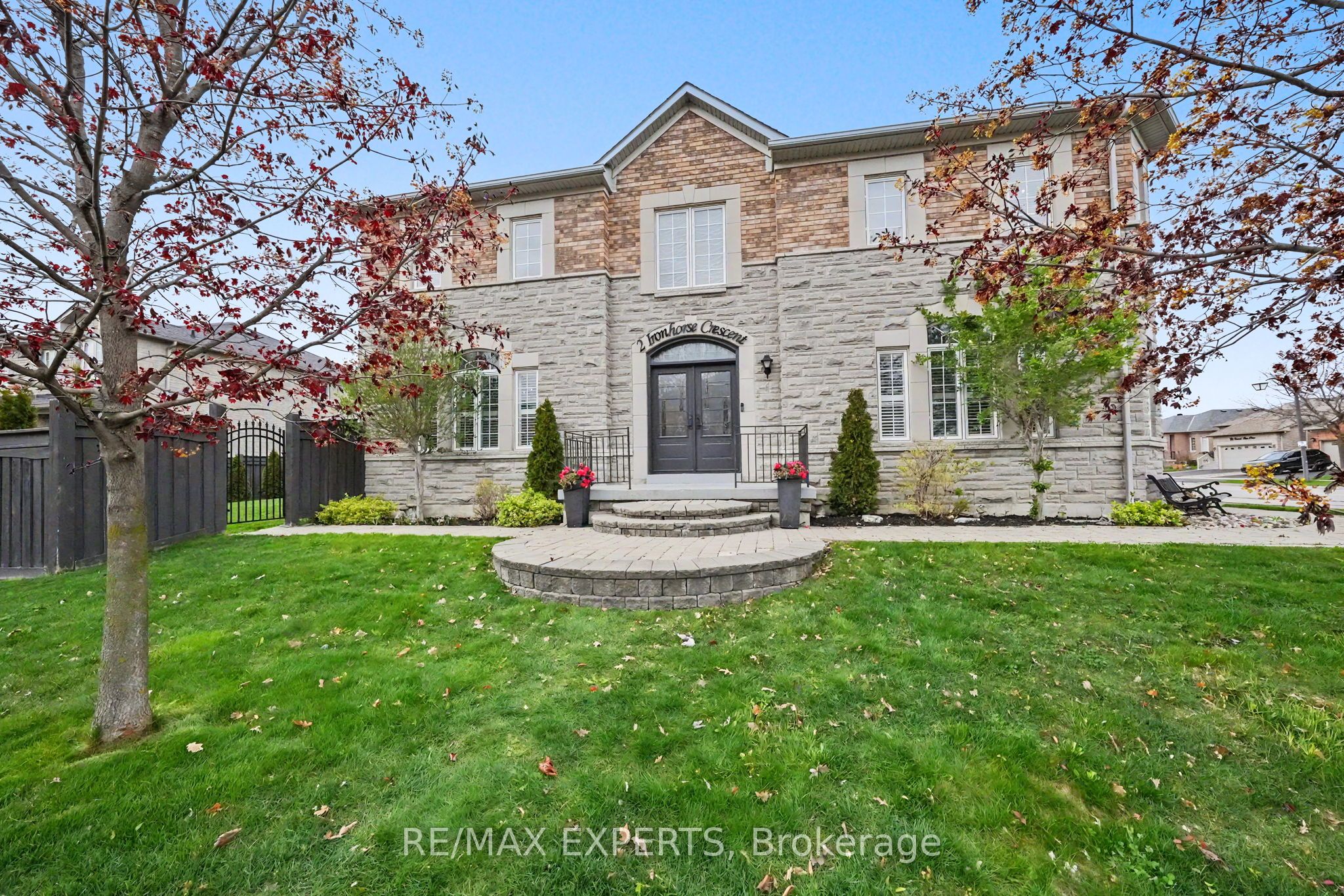 2 Ironhorse Crescent, Caledon, ON L7E 2K8 photo 5