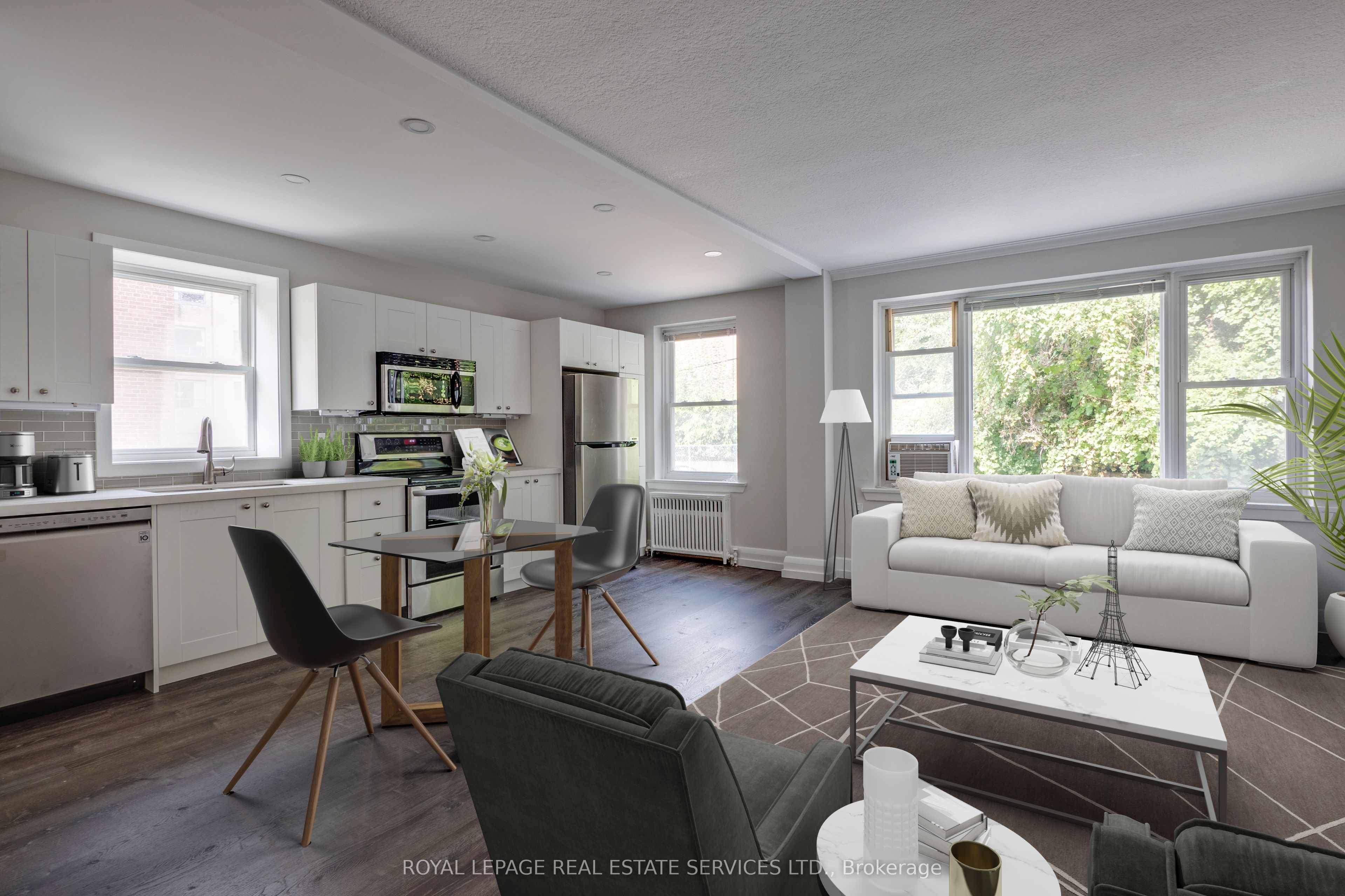18 Anglesey Boulevard 203, Toronto, ON M9A 3B3