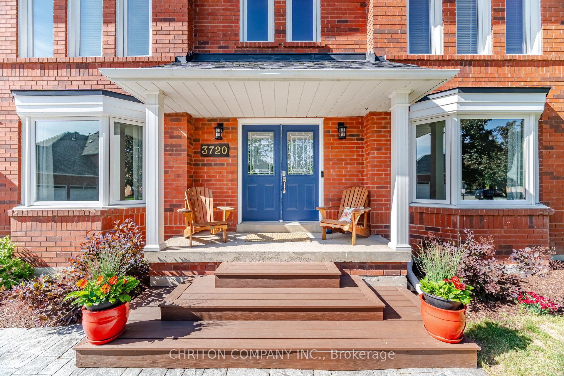 3720 Bishop Strachan Court W, Mississauga, ON L5N 6N9 photo 4