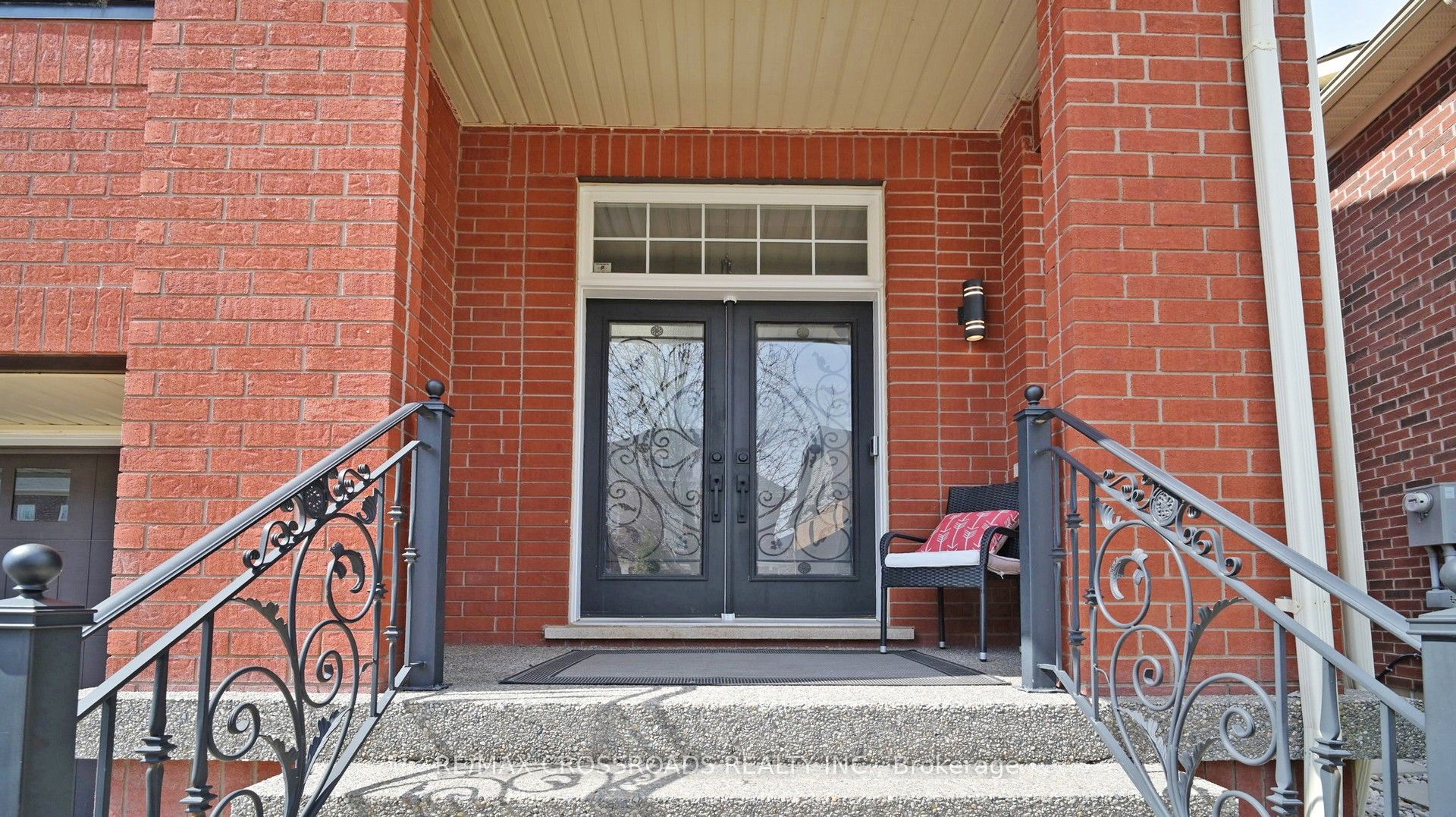 378 Malboeuf Court, Milton, ON L9T 7Y3 photo 3