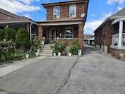 94 Ypres Road, Toronto, ON M6M 1P3