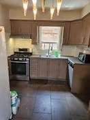 94 Ypres Road, Toronto, ON M6M 1P3 photo 4