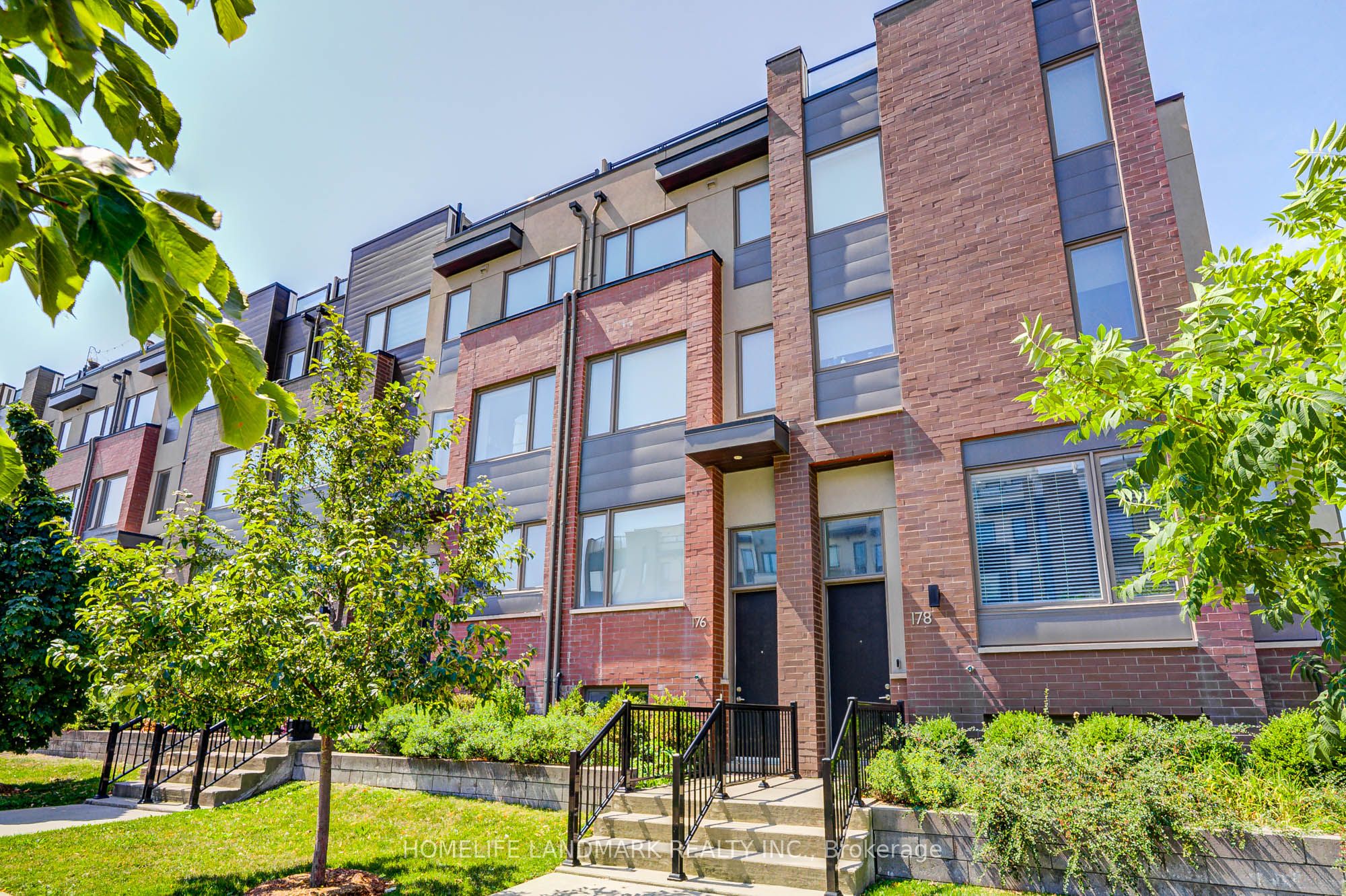 176 Frederick Tisdale Drive, Toronto, ON M3K 0A6 photo 2