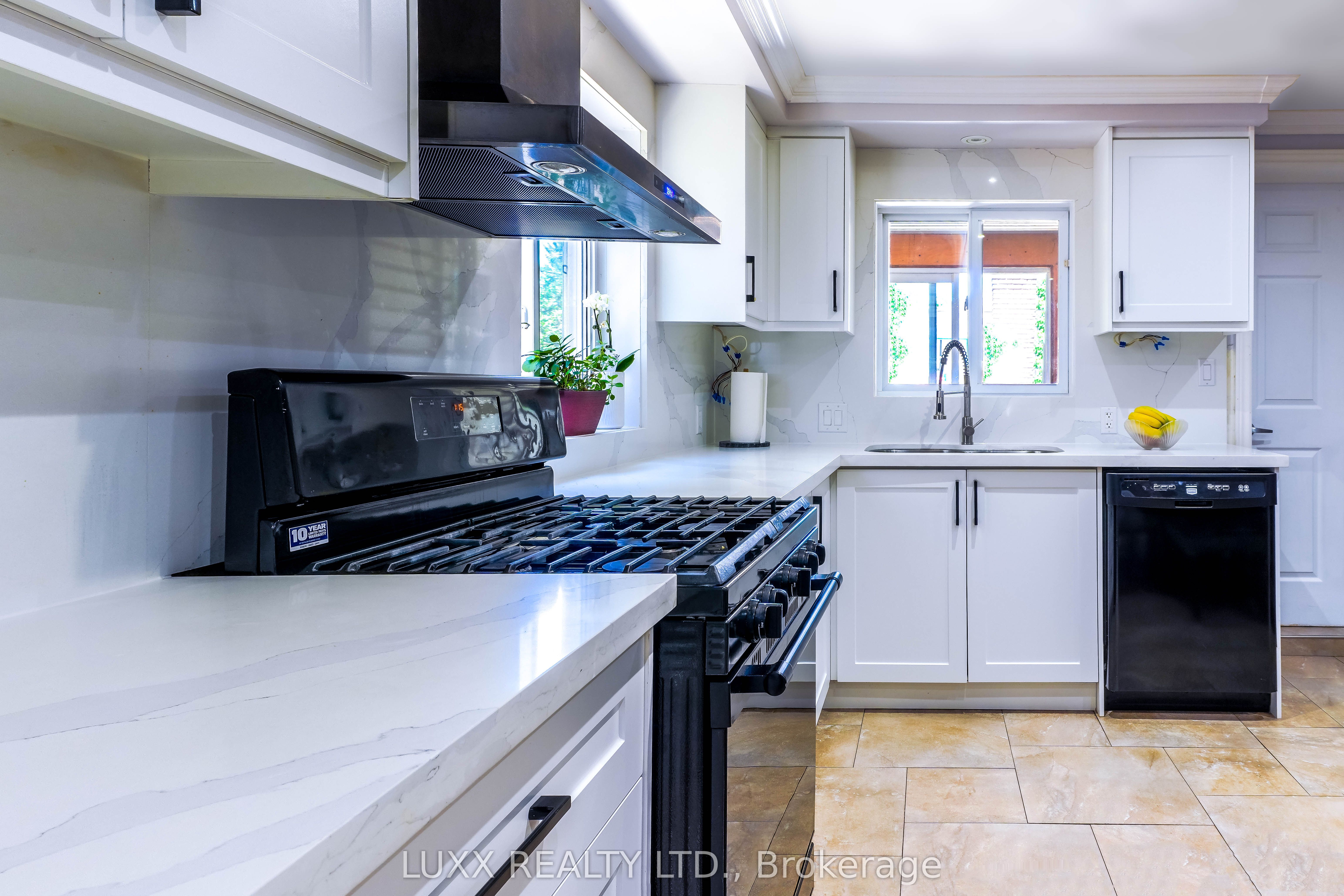 148 Northland Avenue, Toronto, ON M6N 2E2 photo 5
