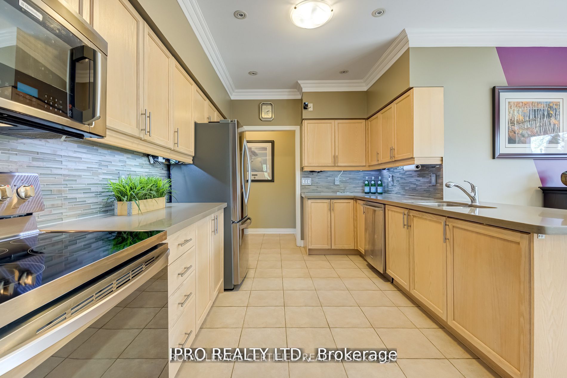 2 Orchard Park Gate, Brampton, ON L6R 1W5 photo 2