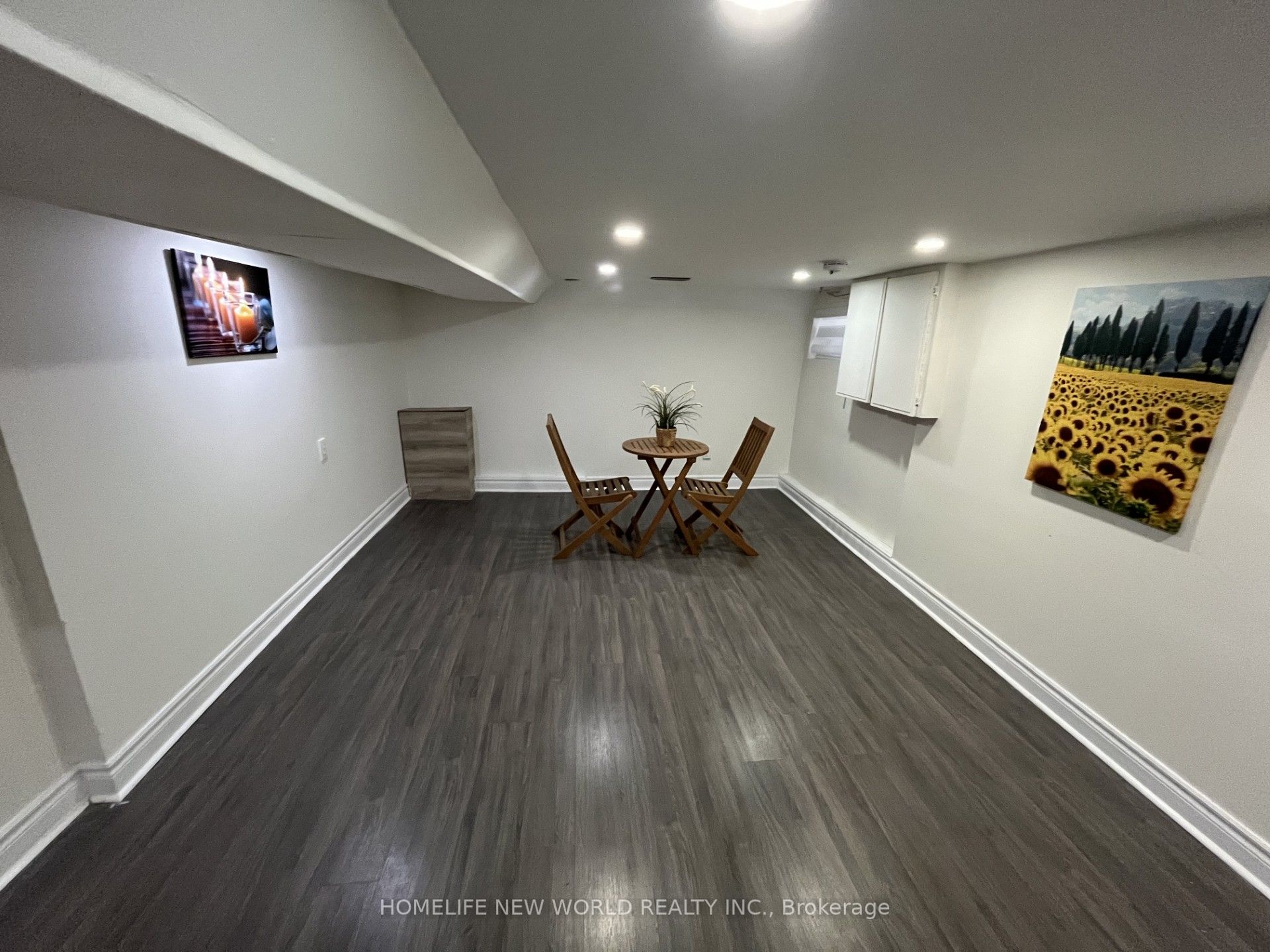 19 Britannia Avenue, Toronto, ON M6N 3T6 photo 4