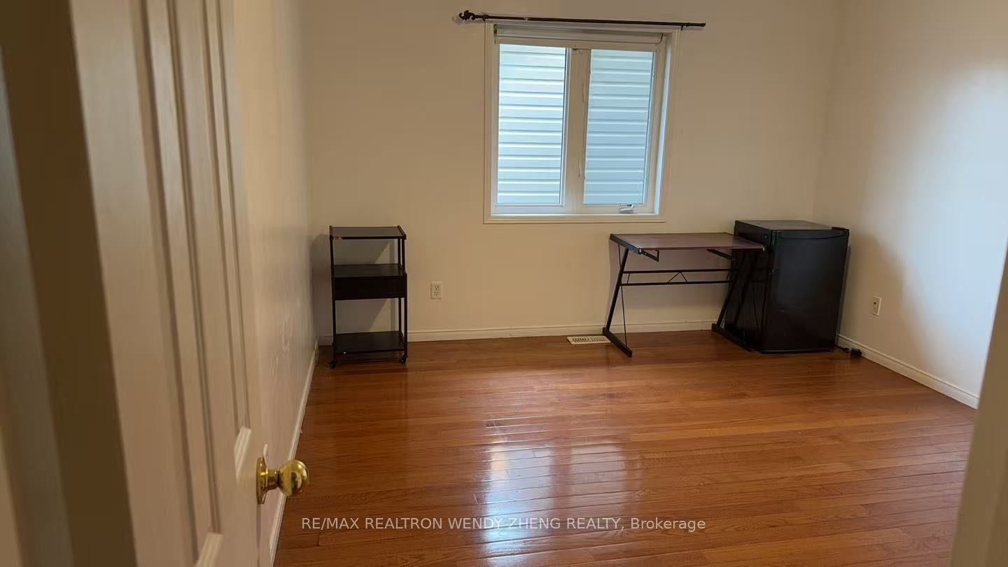 306 Cook Road 3rd, Toronto, ON M3J 0C2 photo 5