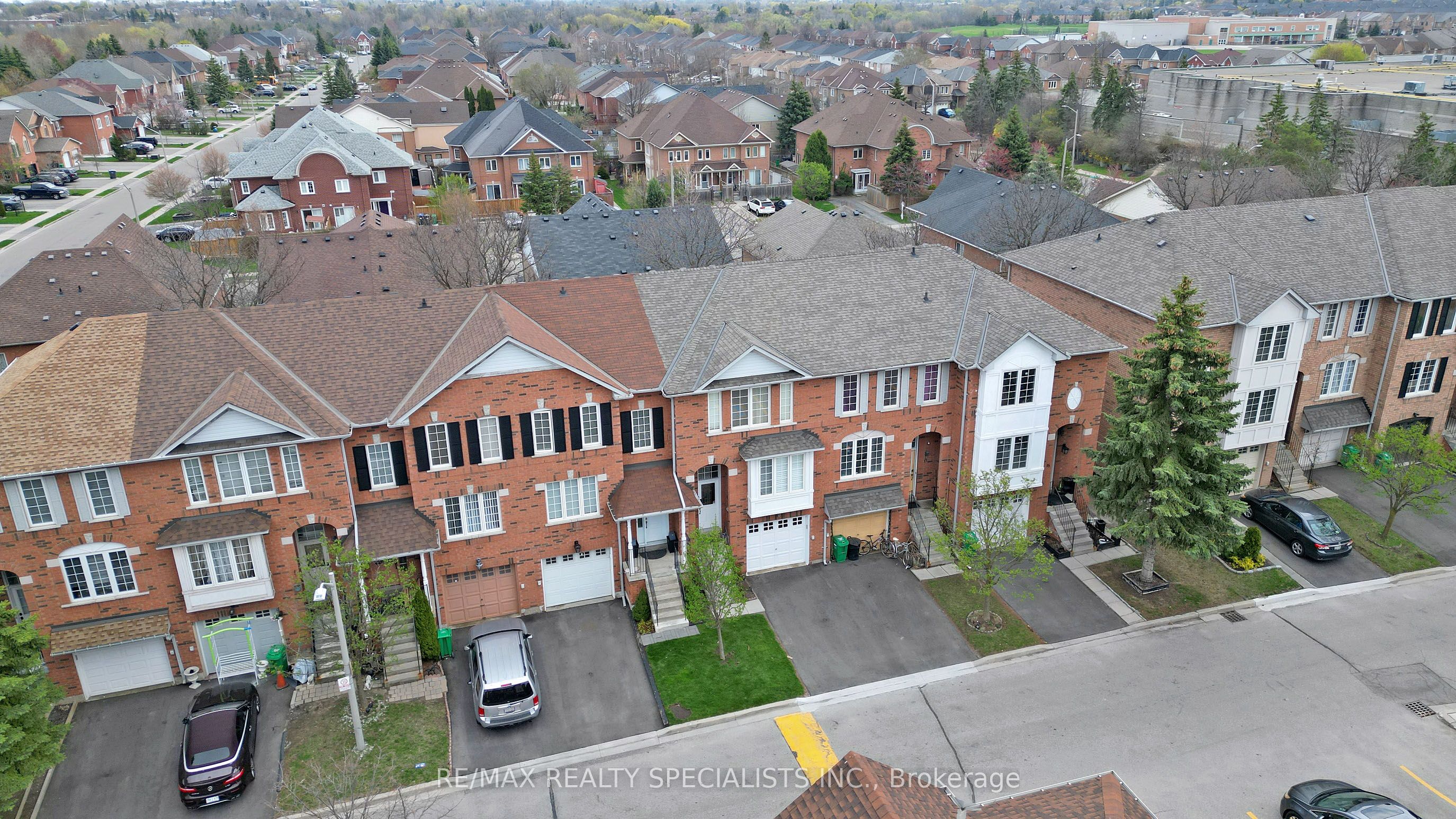 2 Clay Brick Court 19, Brampton, ON L6V 4M7 photo 4