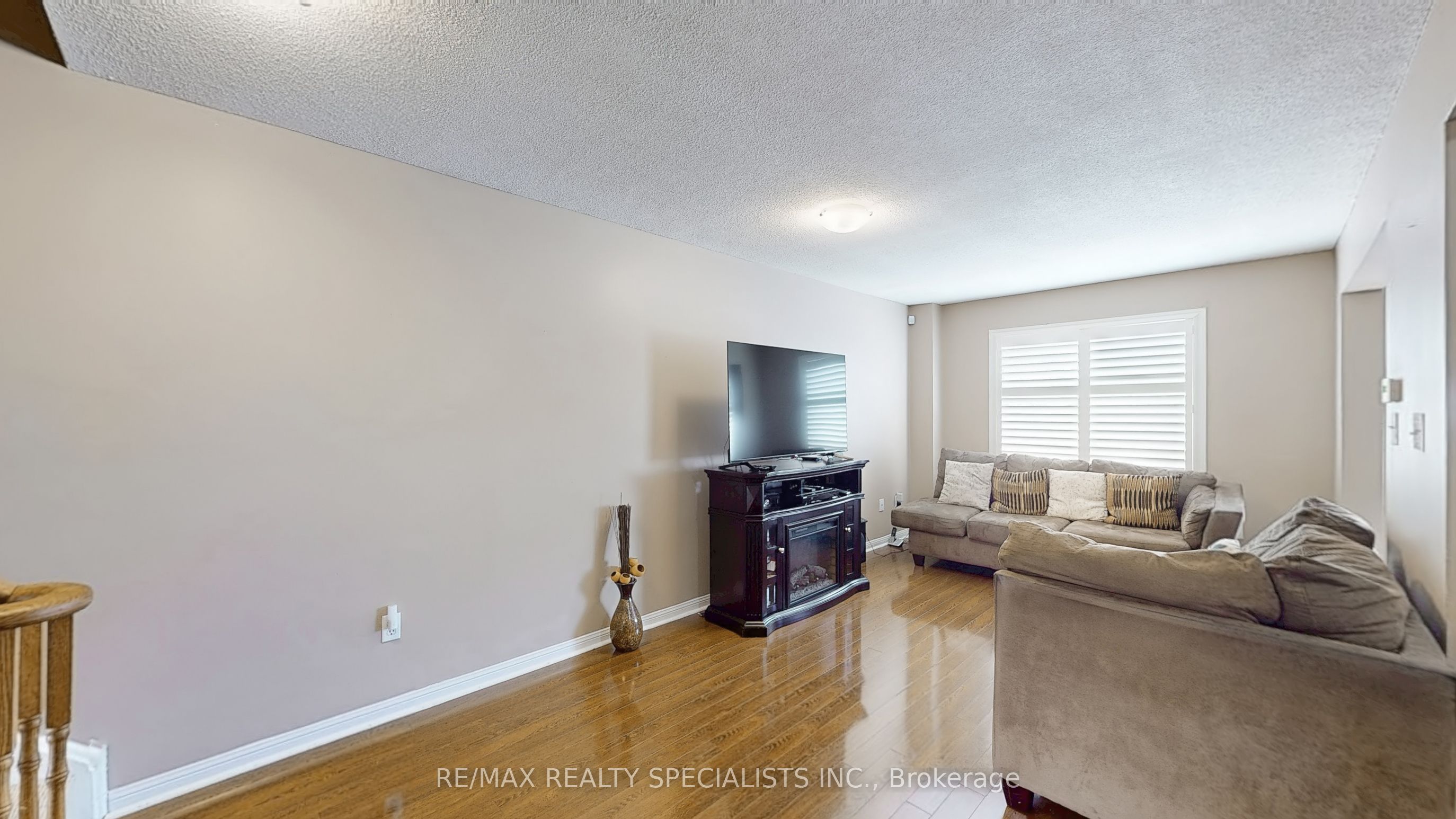2 Clay Brick Court 19, Brampton, ON L6V 4M7 photo 5