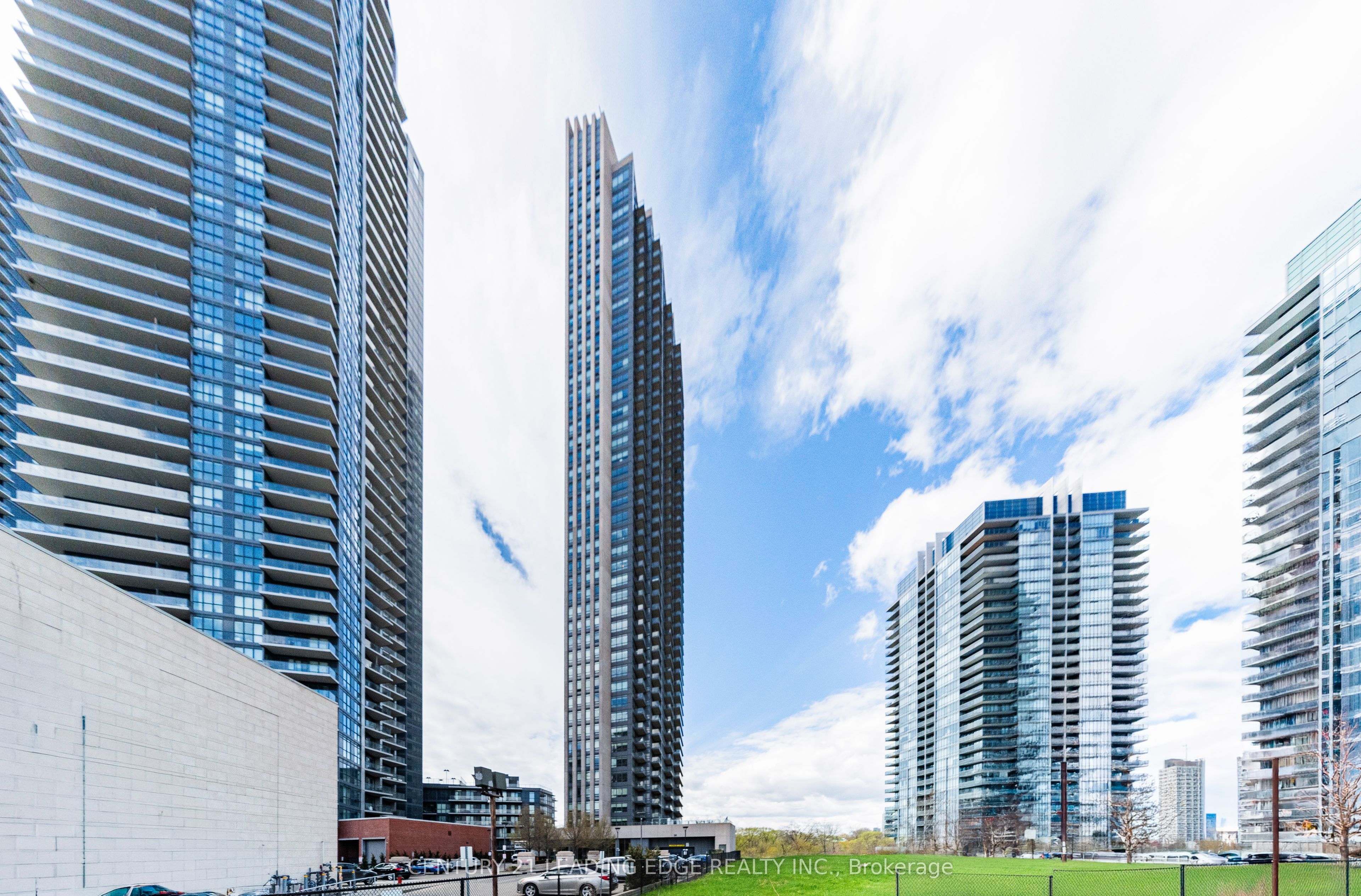 36 Park Lawn Road 2608, Toronto, ON M8Y 3H8