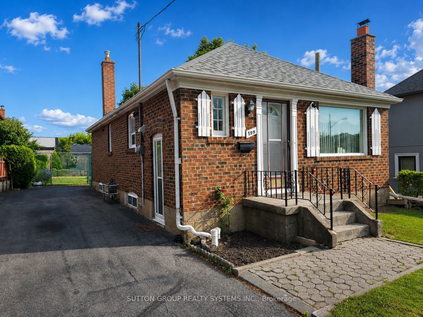 199 Strathnairn Avenue, Toronto, ON M6M 2G6 photo 3