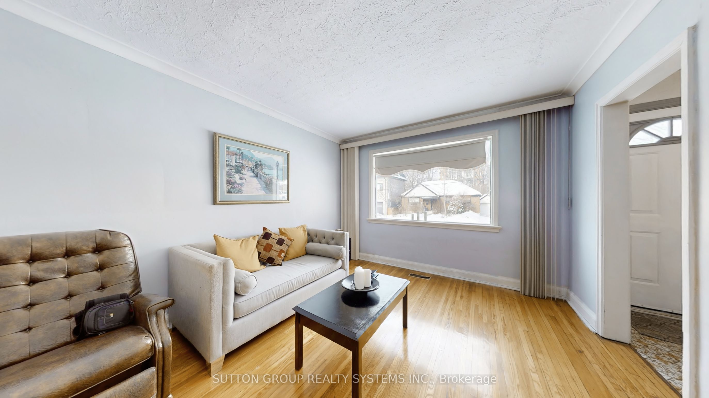 199 Strathnairn Avenue, Toronto, ON M6M 2G6 photo 5