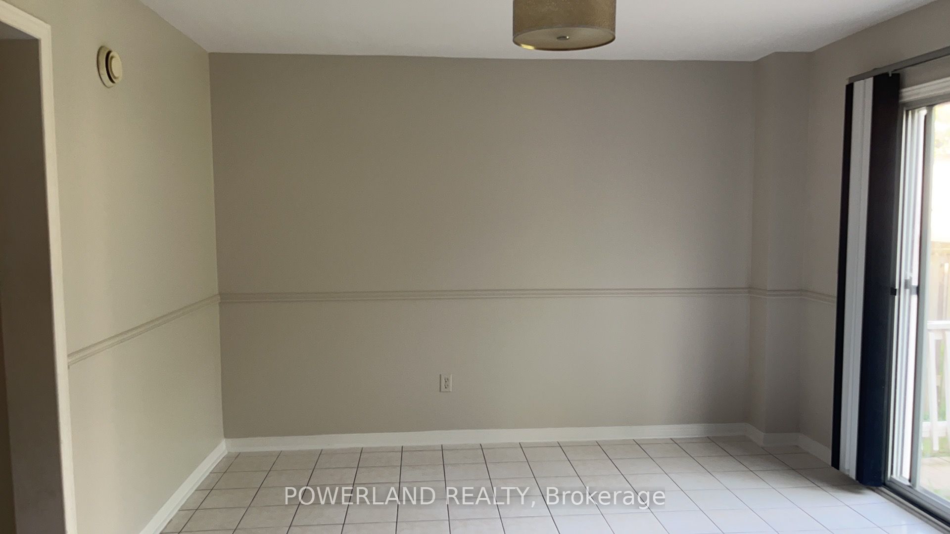 2441 Strathmore Crescent, Mississauga, ON L5M 5K2 photo 5