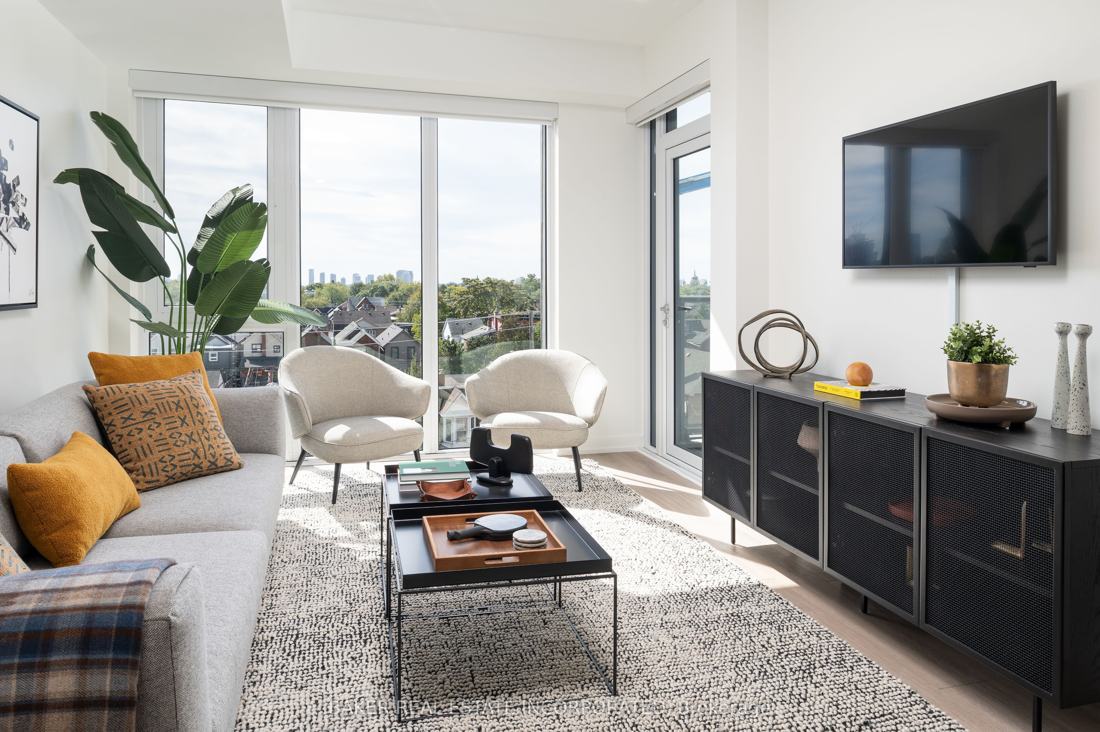 740 Dupont Street 313, Toronto, ON M6G 0A9 photo 4