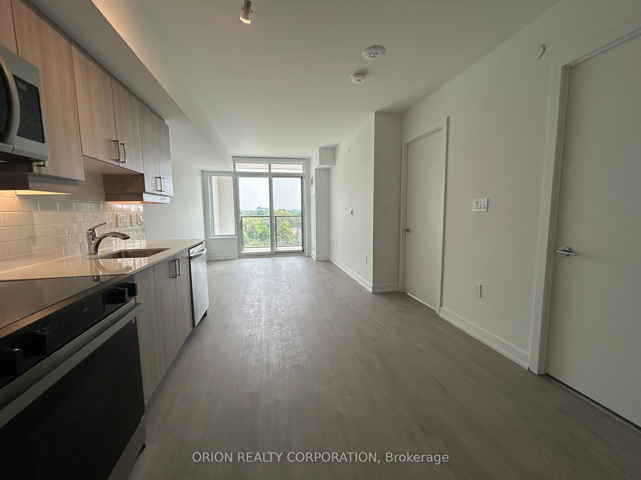 556 Marlee Avenue 712, Toronto, ON M6B 0B1 photo 3