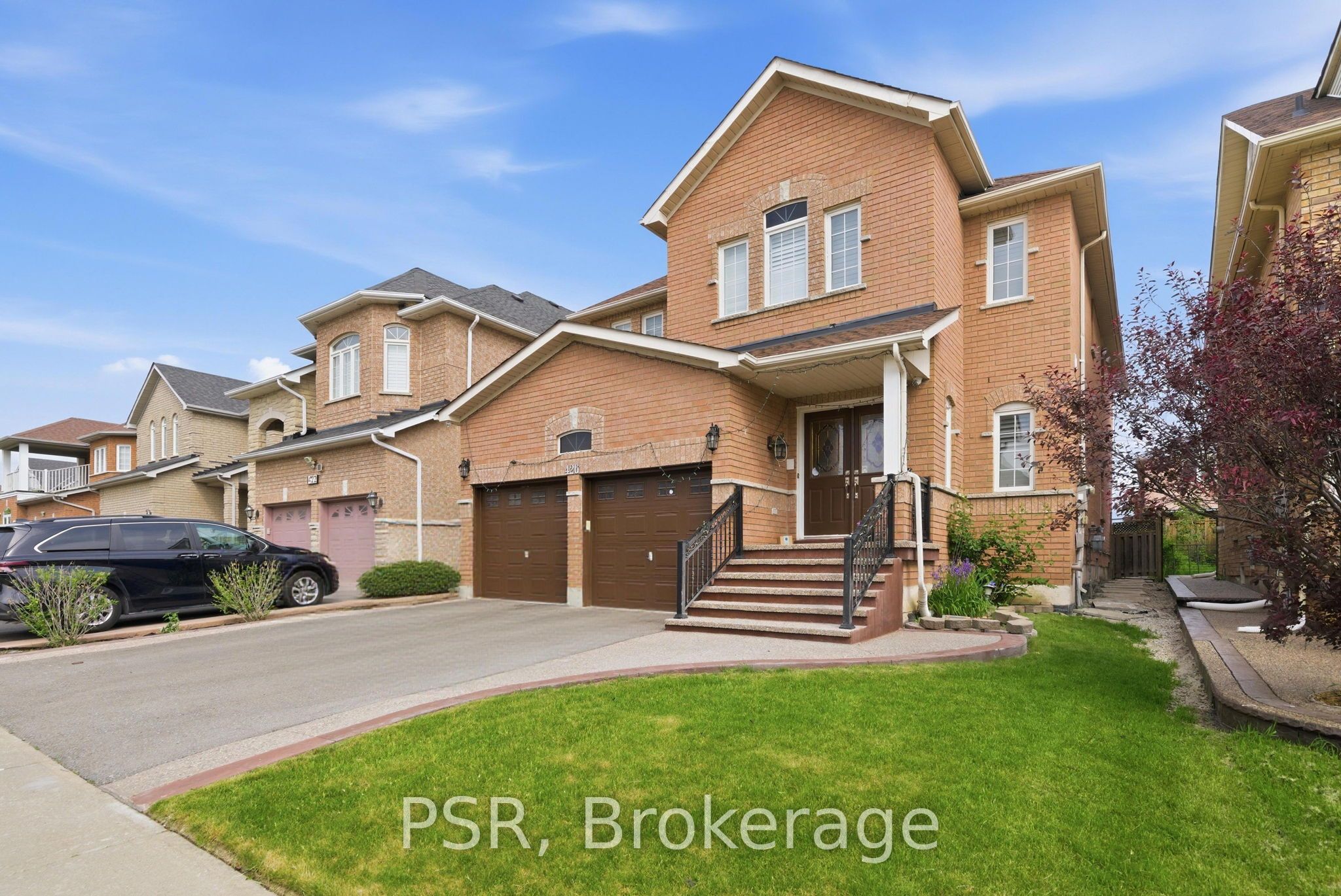 426 Arrowsmith Drive Lower, Mississauga, ON L5W 1V2 photo 2