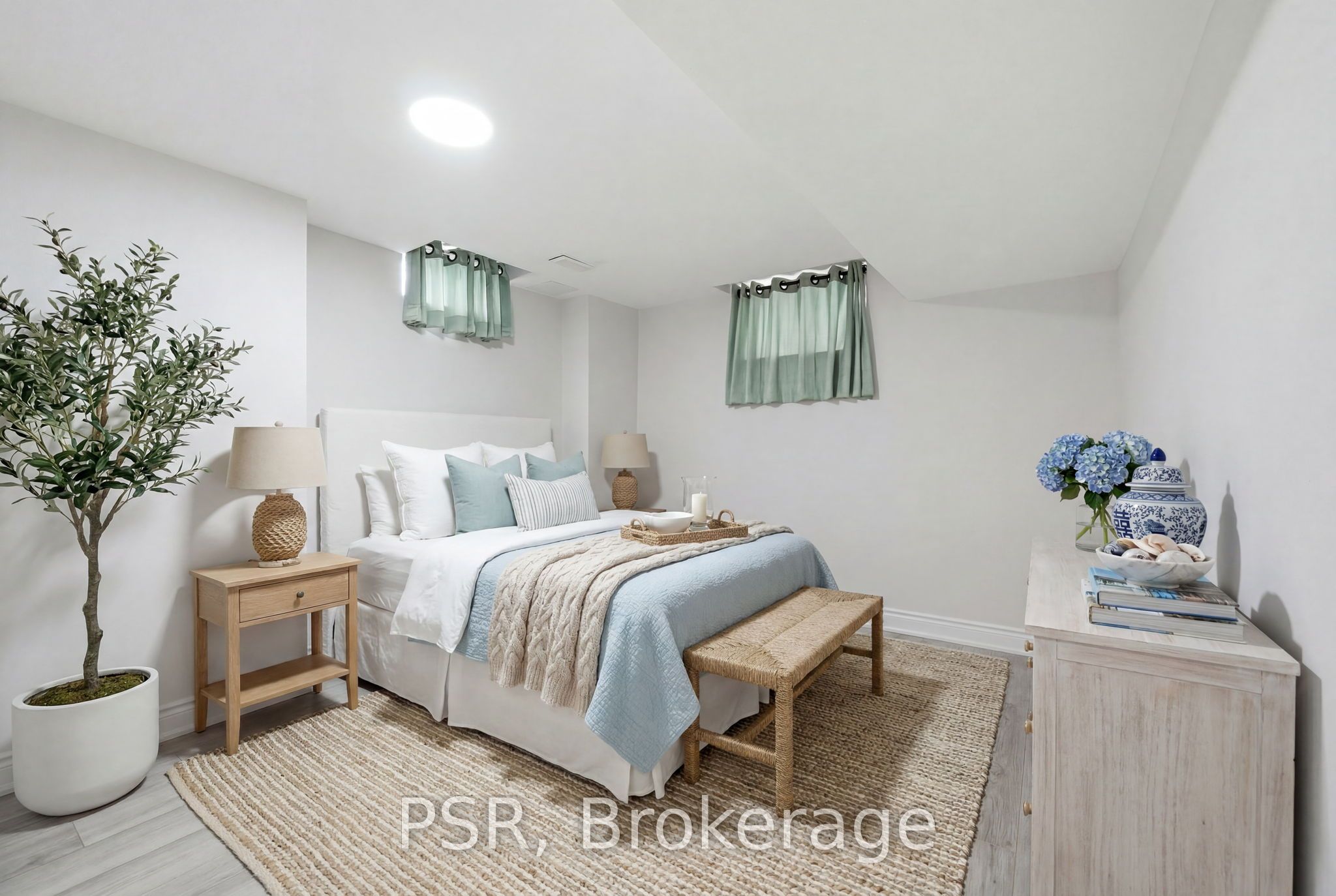 426 Arrowsmith Drive Lower, Mississauga, ON L5W 1V2 photo 5