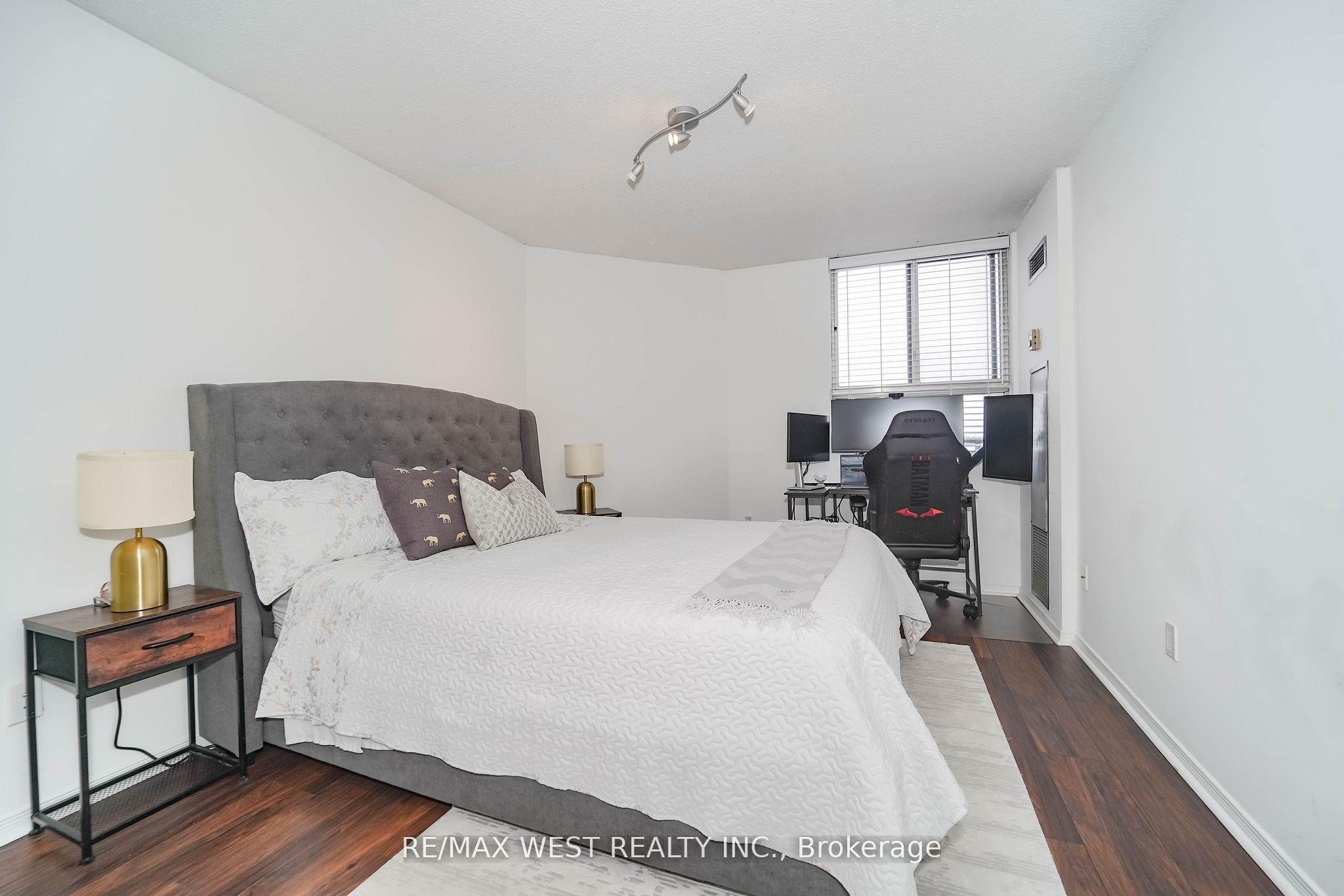 234 Albion Road PH10, Toronto, ON M9W 6A7 photo 5