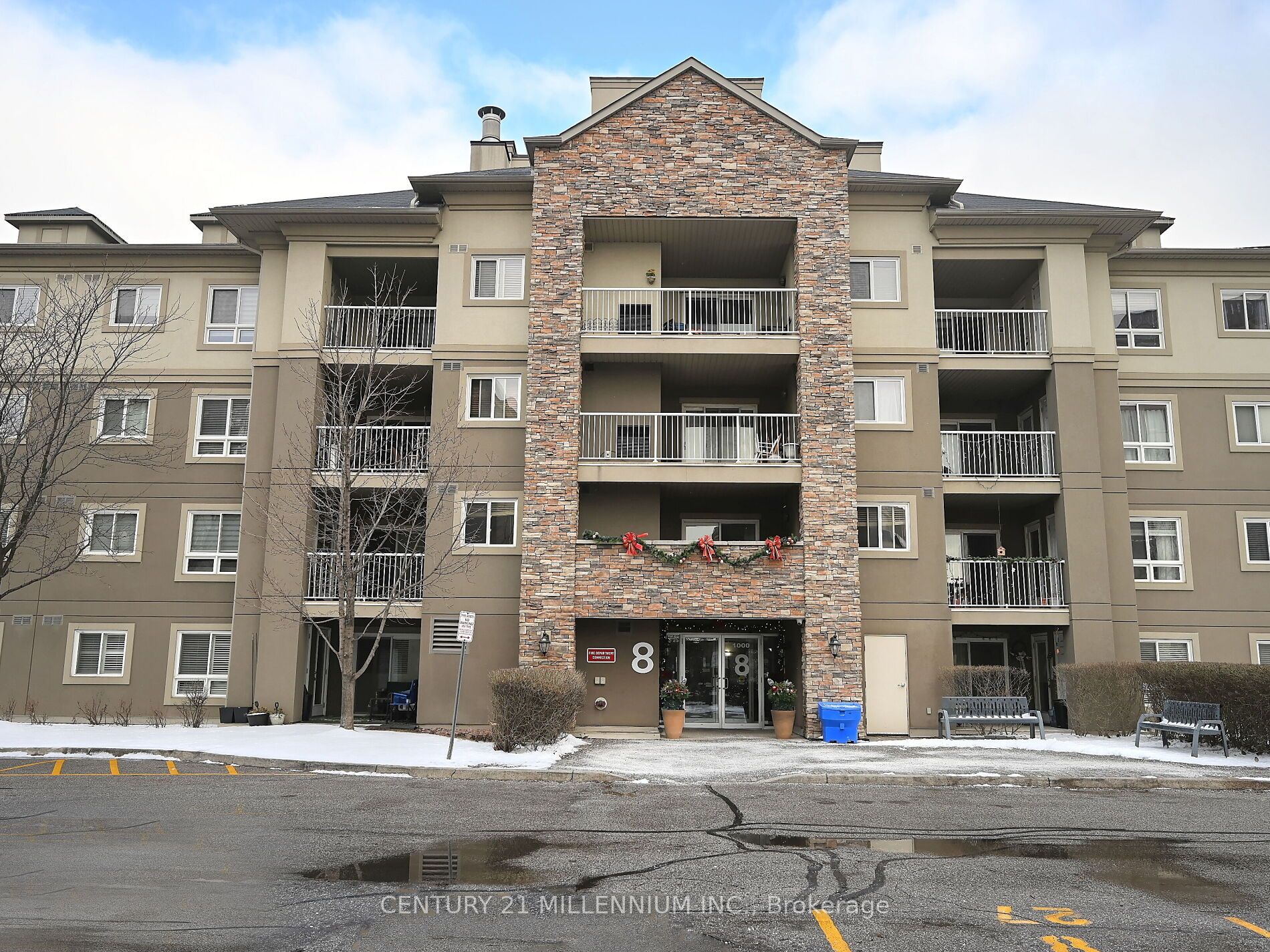 8 Dayspring Circle 1209, Brampton, ON L6P 2Z7 photo 3