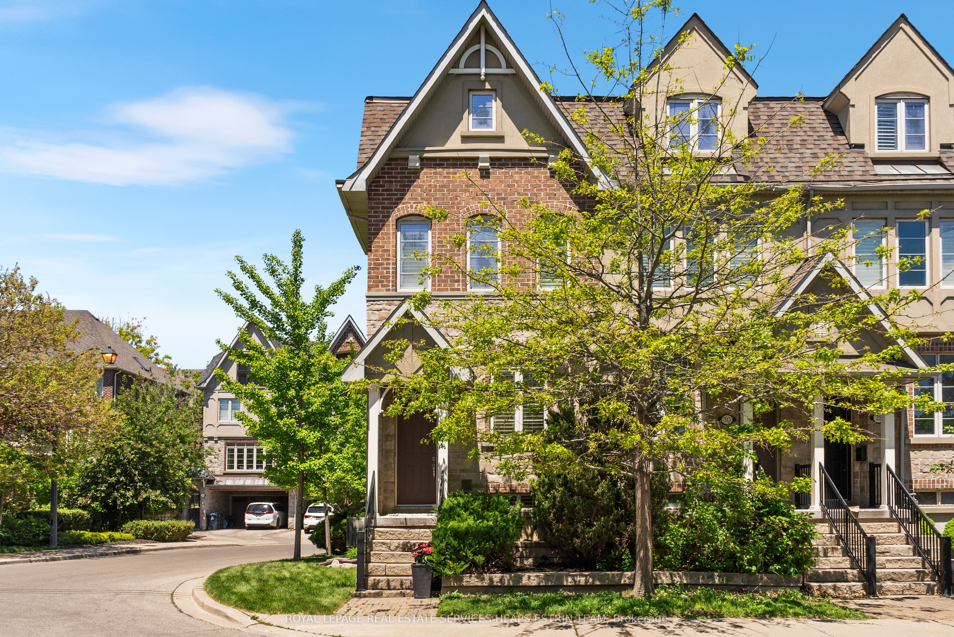 32 Mendota Road, Toronto, ON M8Y 1E8 photo 2