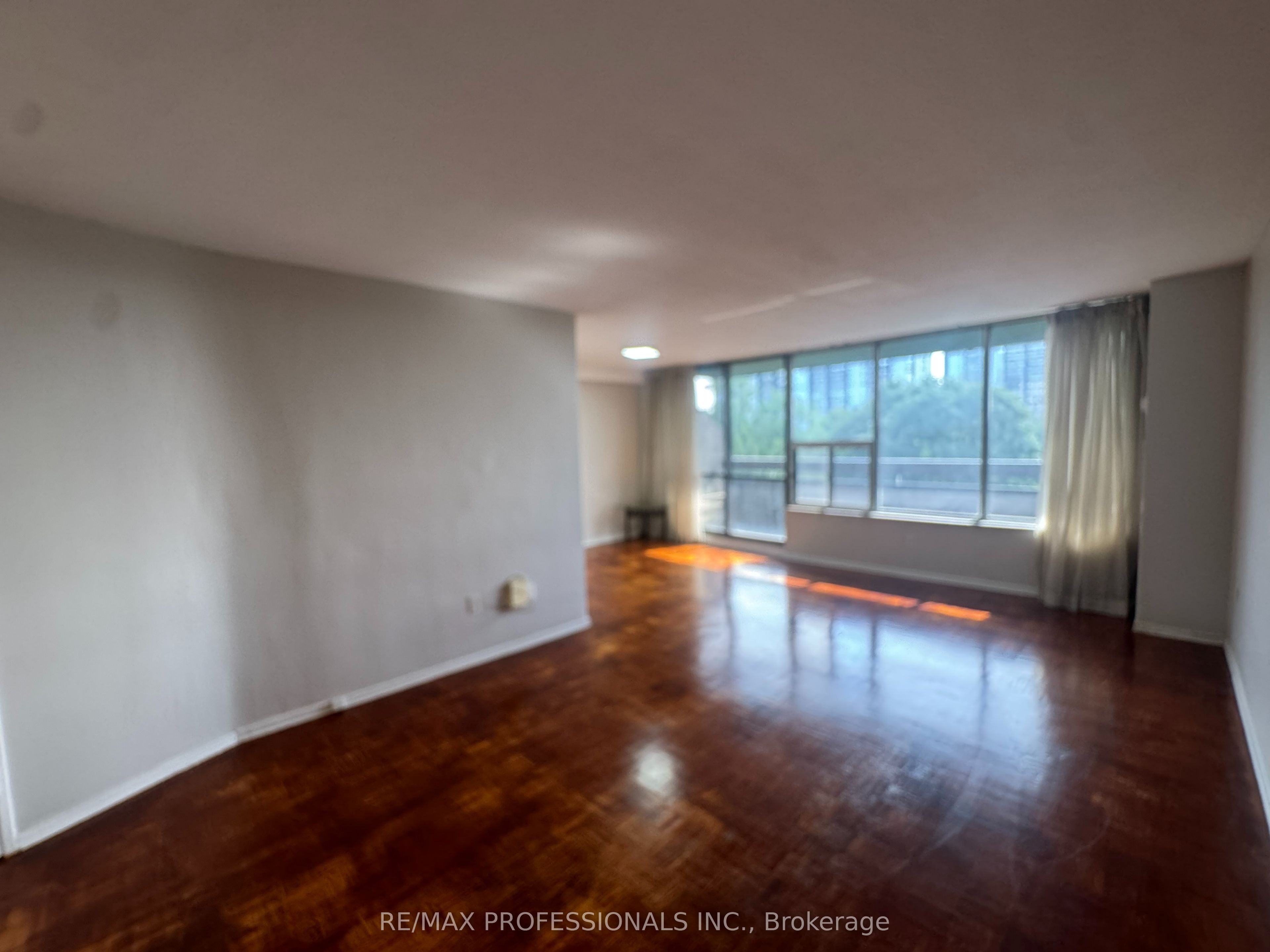 11 Wincott Drive 602, Toronto, ON M9R 2R9 photo 4